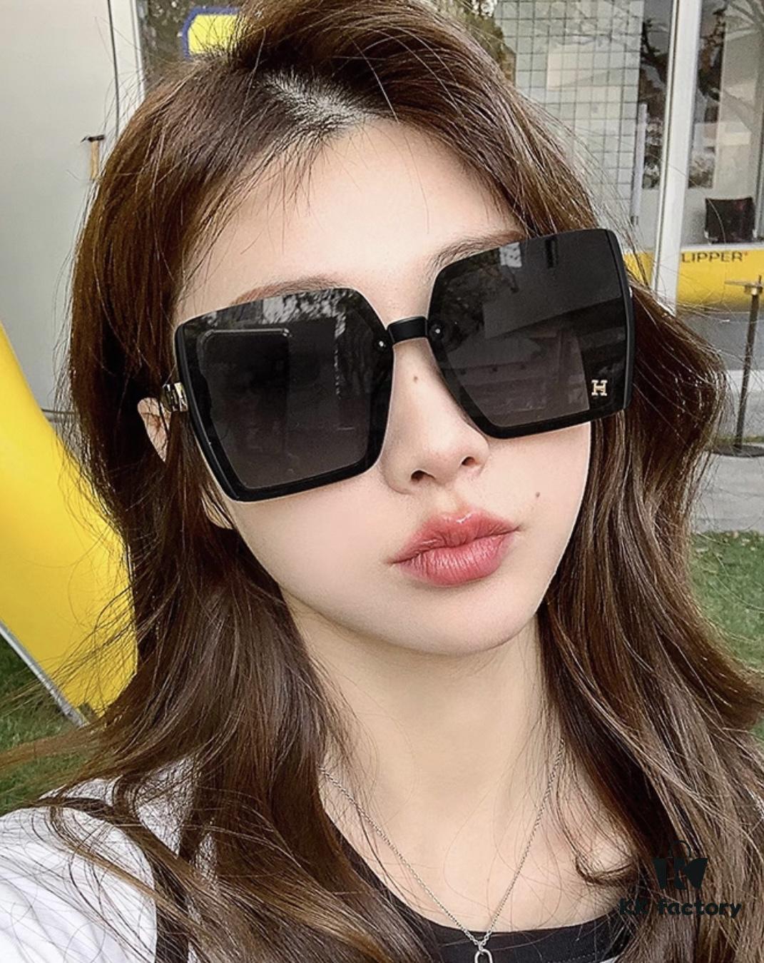 New CHANEL Sunglasses CH3600