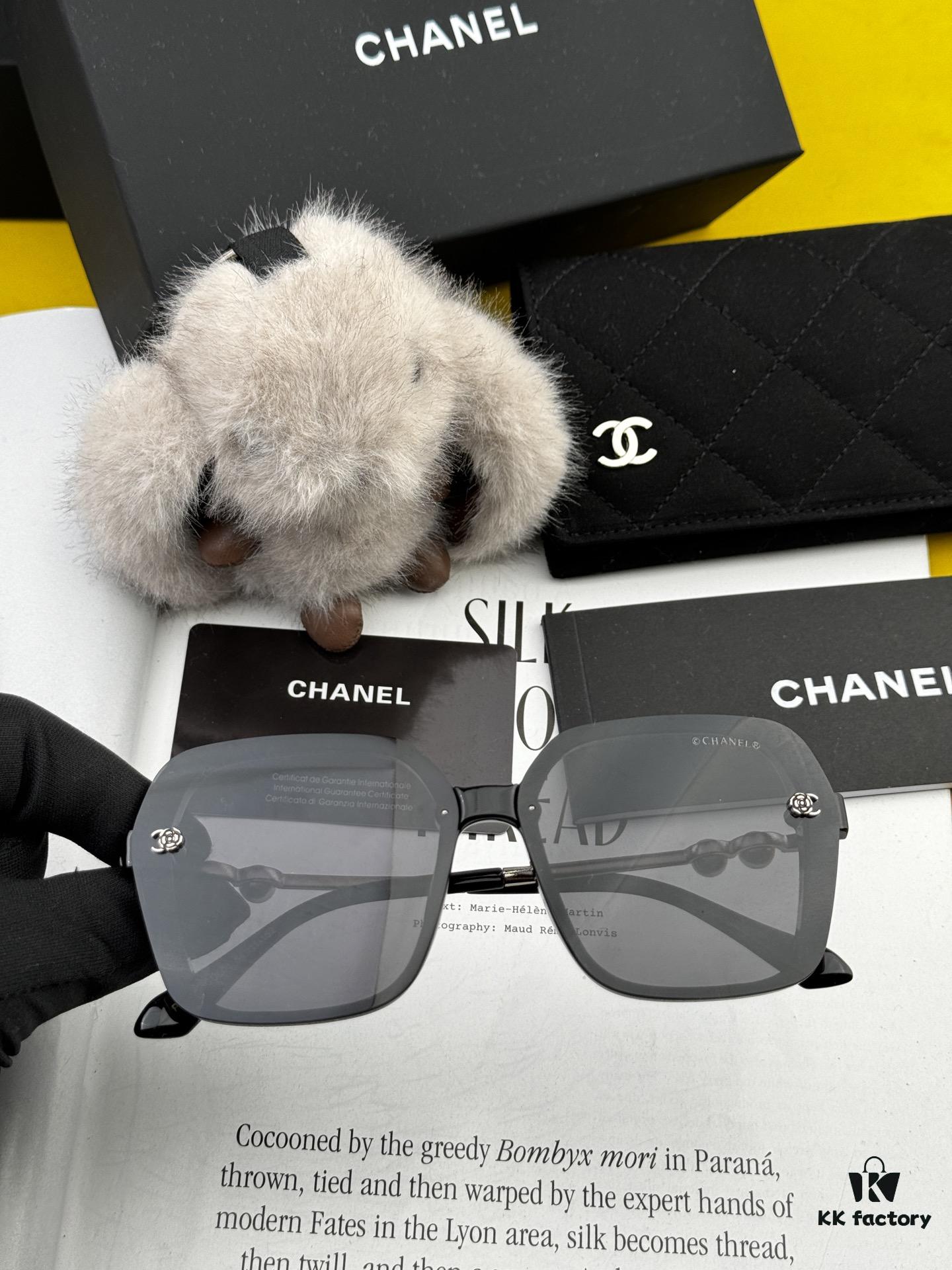 CHANEL 2025 Official Pre-Spring New Arrival, Celebrity-Favorite Large-Frame Pearl Polarized Sunglasses