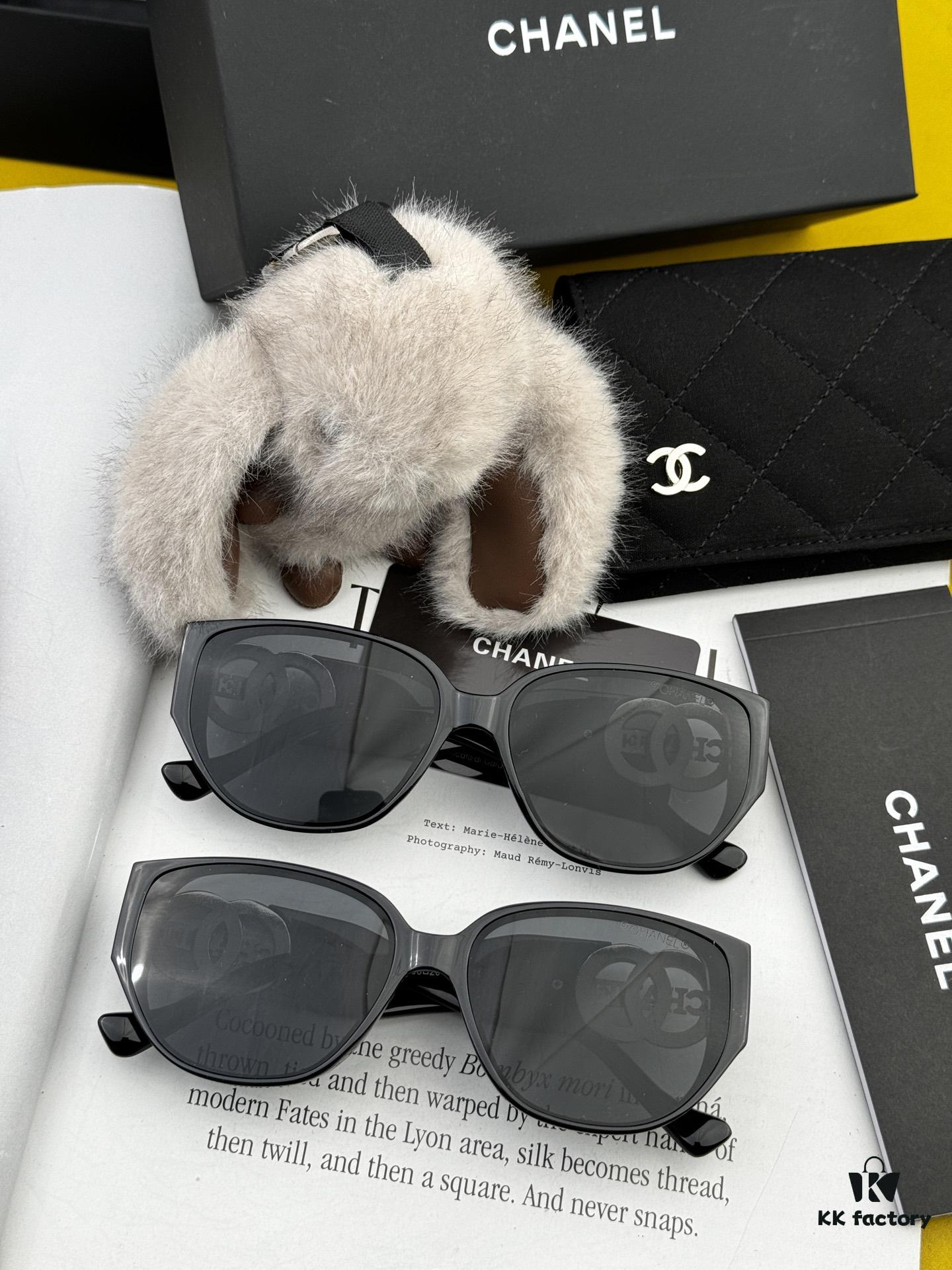 Chanel Oversized Square Sunglasses, Classic Frame Design, Universal Fit, Polarized UV-Protective Lenses, Model: CH4620