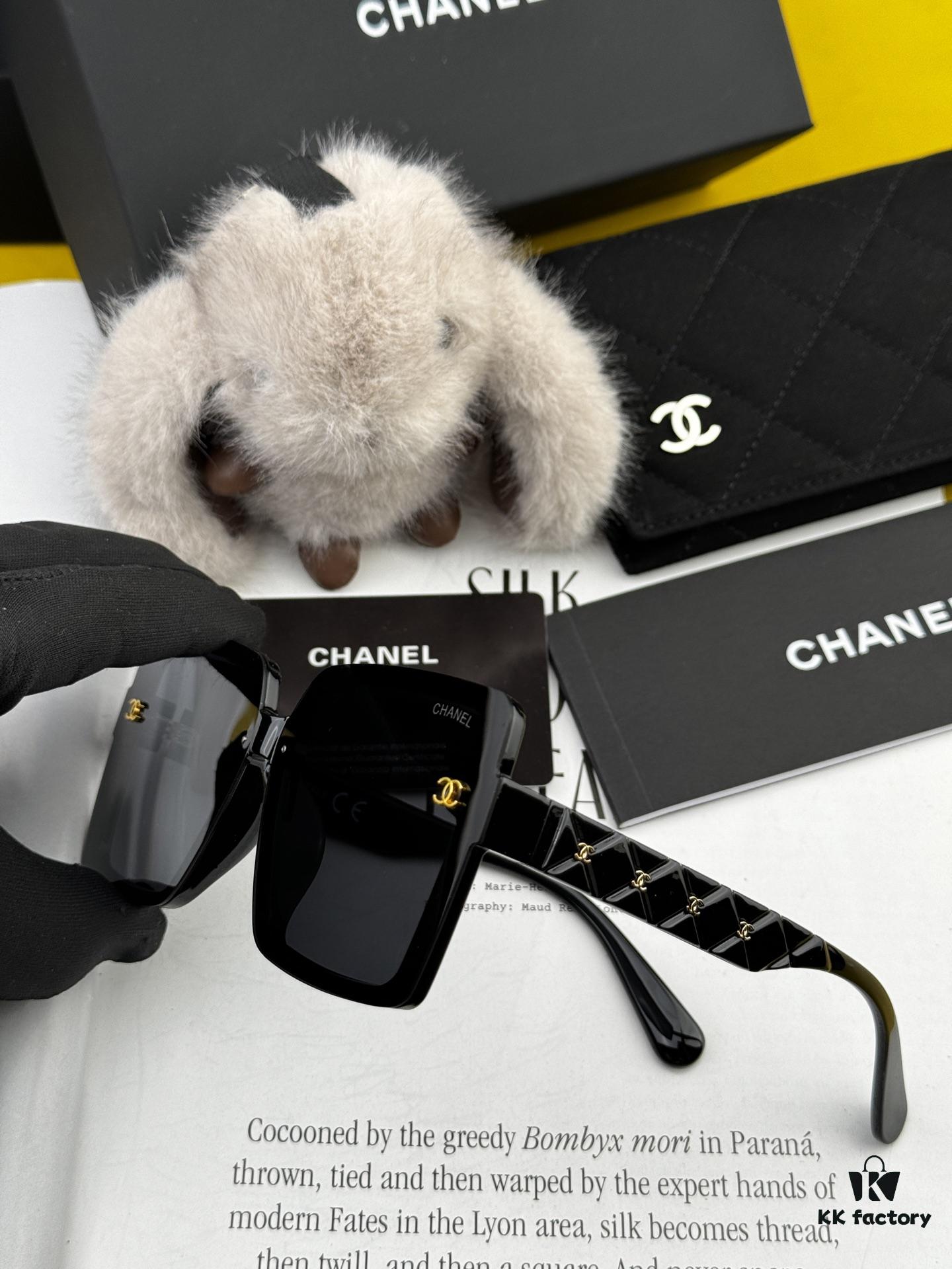 CHANEL 2025 New Arrival Trendy Fashion Square Sunglasses for Women, High-Definition Thick Polarized UV Protection Sunglasses, Comfortable Wear, Influencer Favorite Style 🕶️