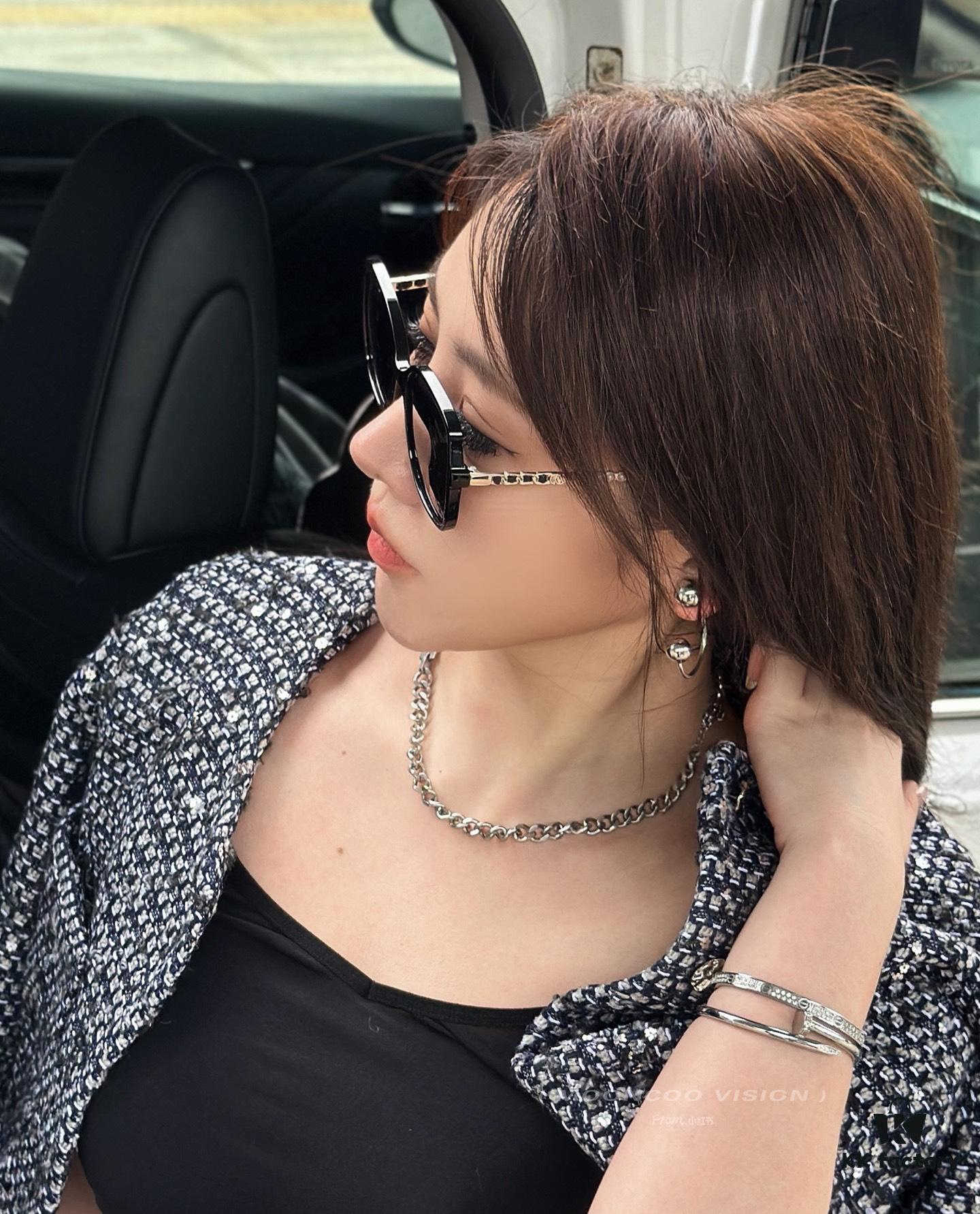 New CHANEL Pearl Sunglasses