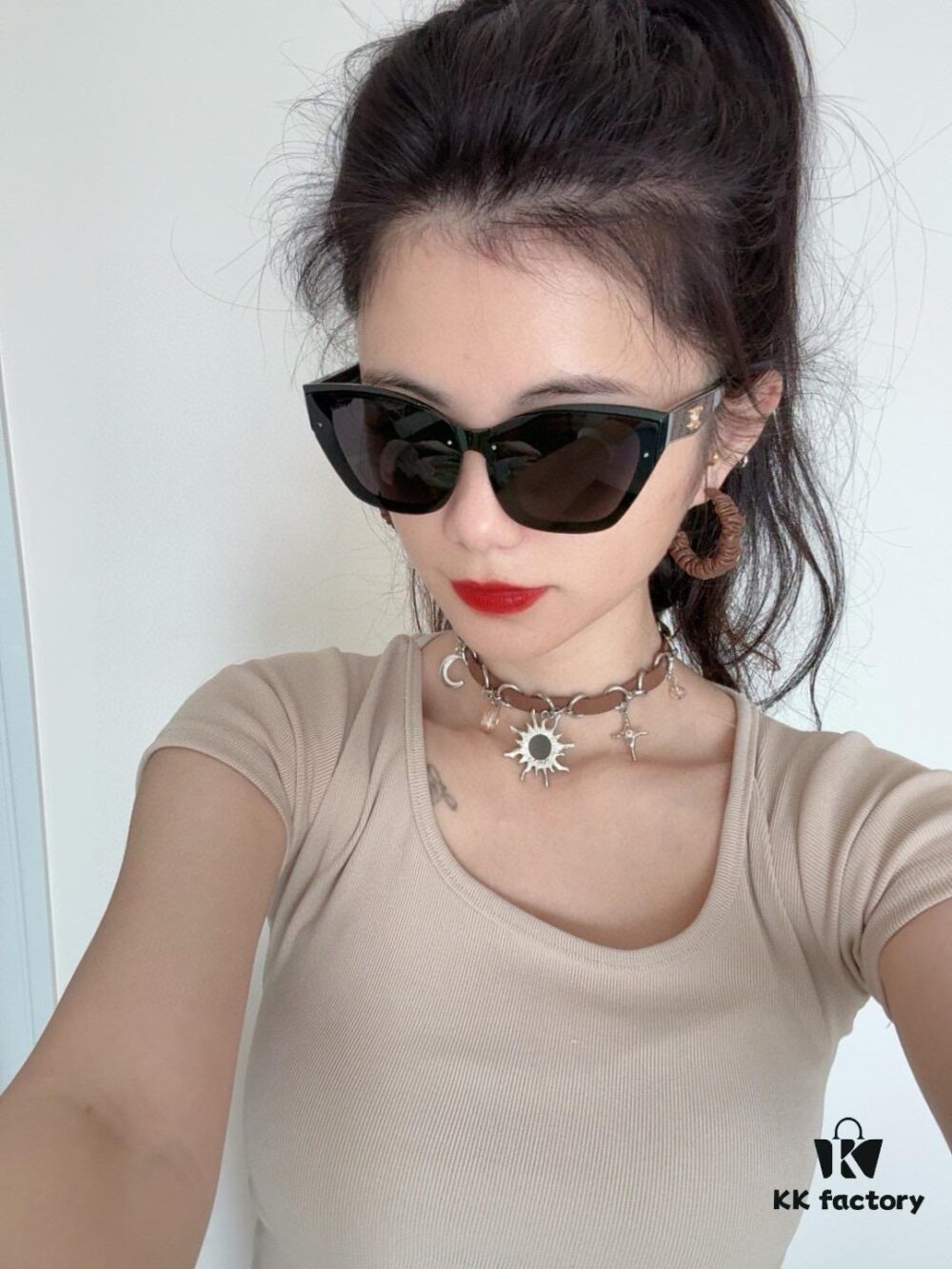 Chanel Oversized Square Sunglasses Classic Square Frame Design, Flattering on All Face Shapes, Polarized UV-Protective Lenses, Ideal with Coats or Dresses