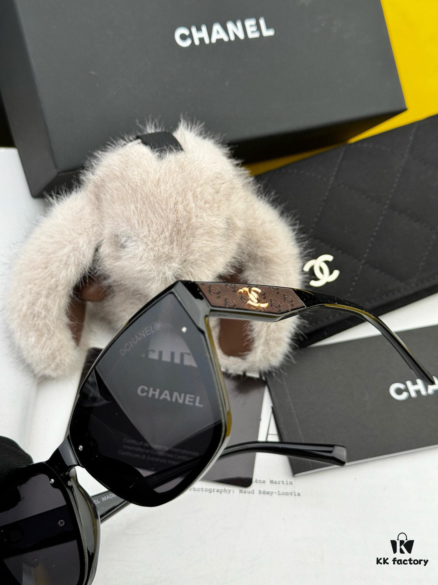Chanel Oversized Square Sunglasses Classic Square Frame Design, Flattering on All Face Shapes, Polarized UV-Protective Lenses, Ideal with Coats or Dresses