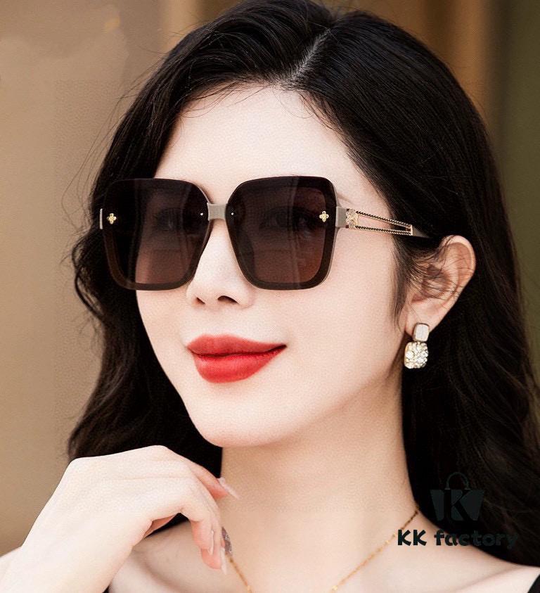 CHANEL 2025 New Arrival Camellia Fashion Trendy Round Frame HD Polarized Sunglasses, Comfortable Wear, Influencer Popular Style