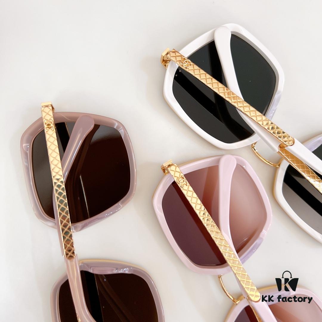 145 CHANEL Sunglasses
