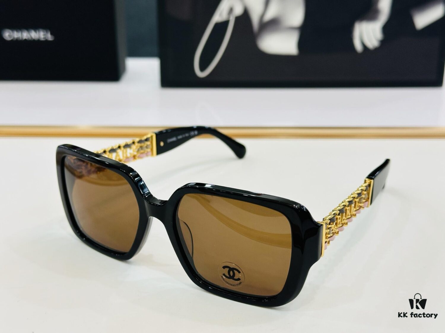 CHANE*/Xiangjia MODEL: CH3486 High-Quality Sunglasses, Unique Design, Size 54-19-142, Suitable for All Face Shapes