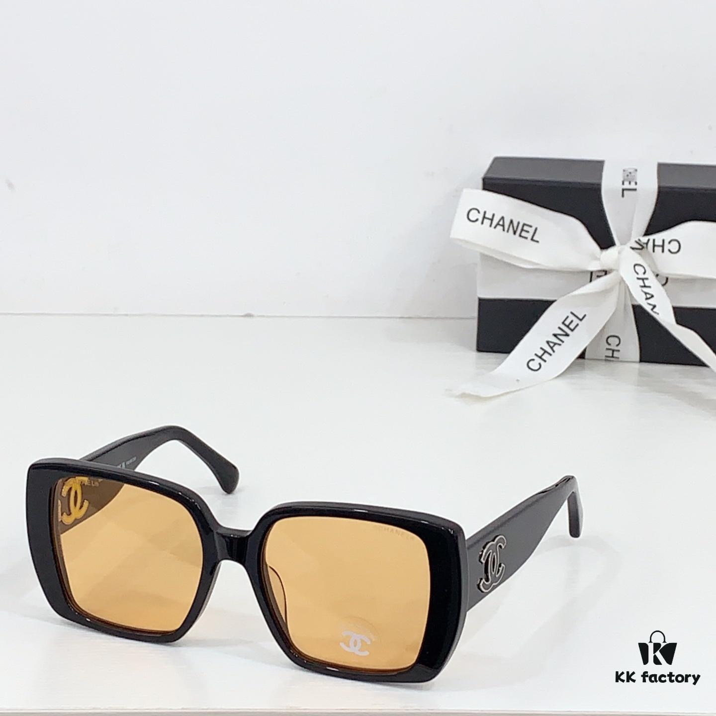 135 CHANEL MODEL: CH5541 SIZE: 54-18-145 Sunglasses