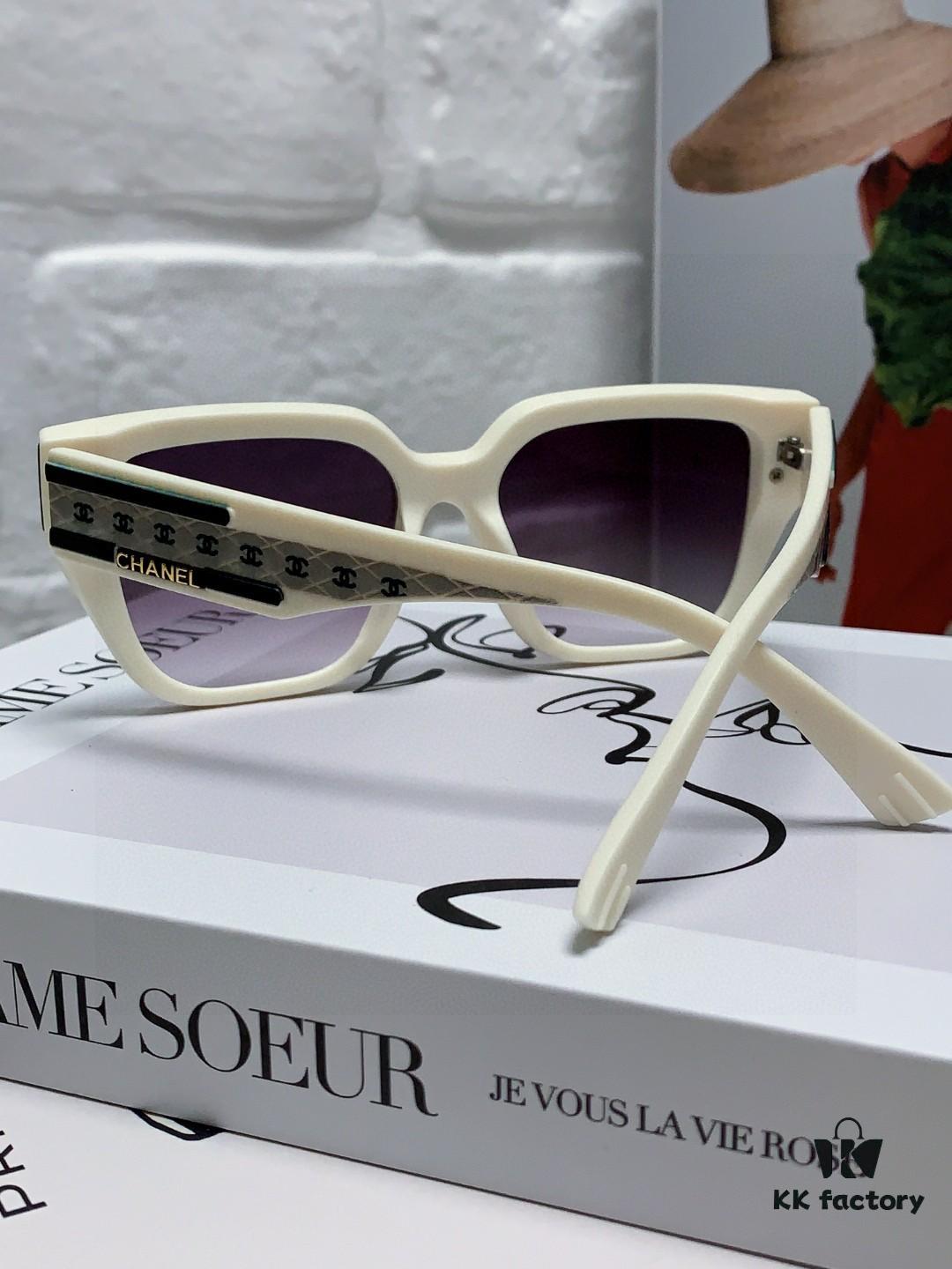 CHANEL 2025 Little Chanel Style HD Anti-Ultraviolet Sunglasses, Fashionable Women's Oversized Sunglasses, Celebrity-Inspired Korean Style Frame