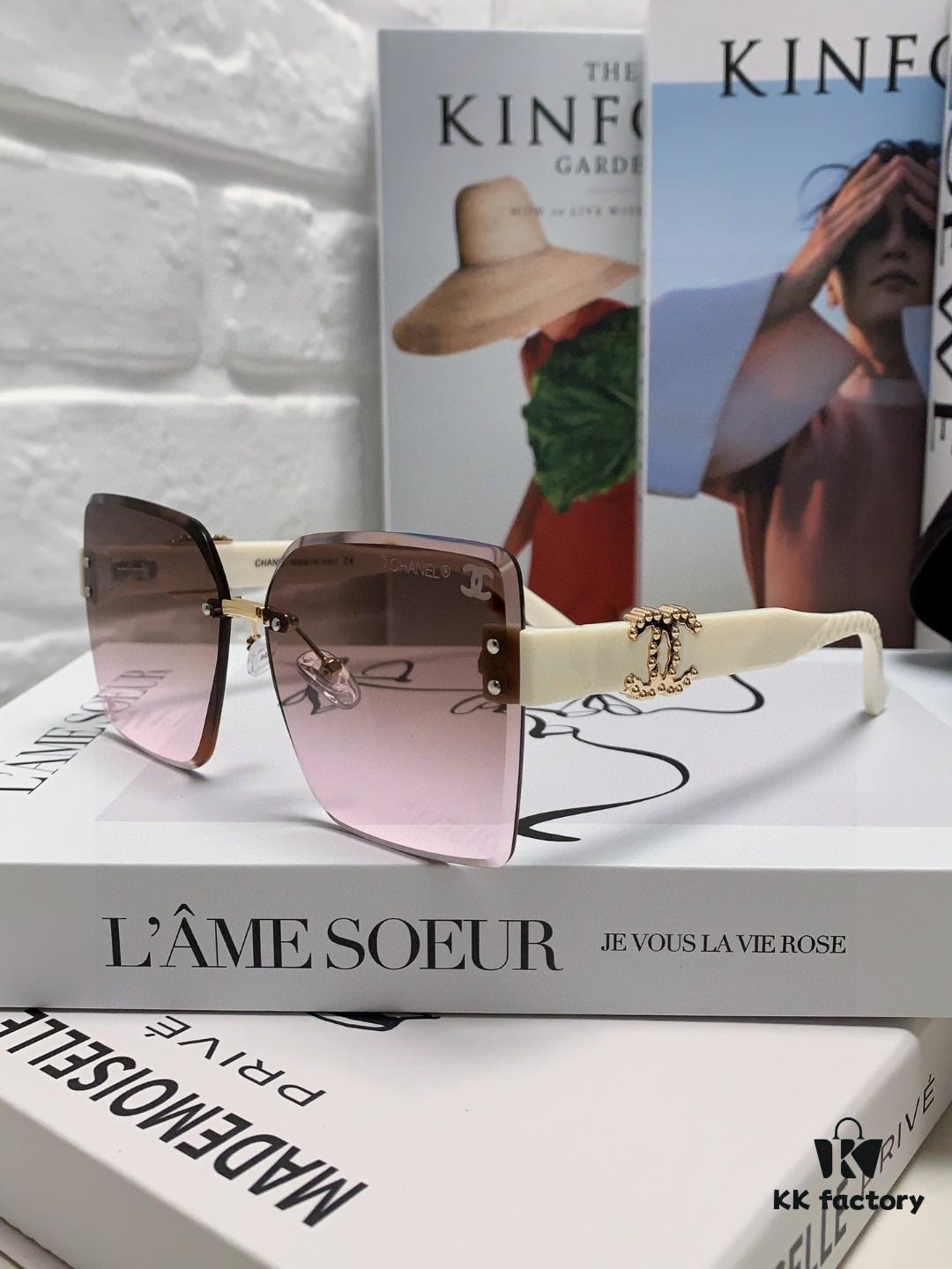 Chanel Popular Best-Selling Sunglasses, Stylish Sun Protection Glasses That Flatter the Face Shape