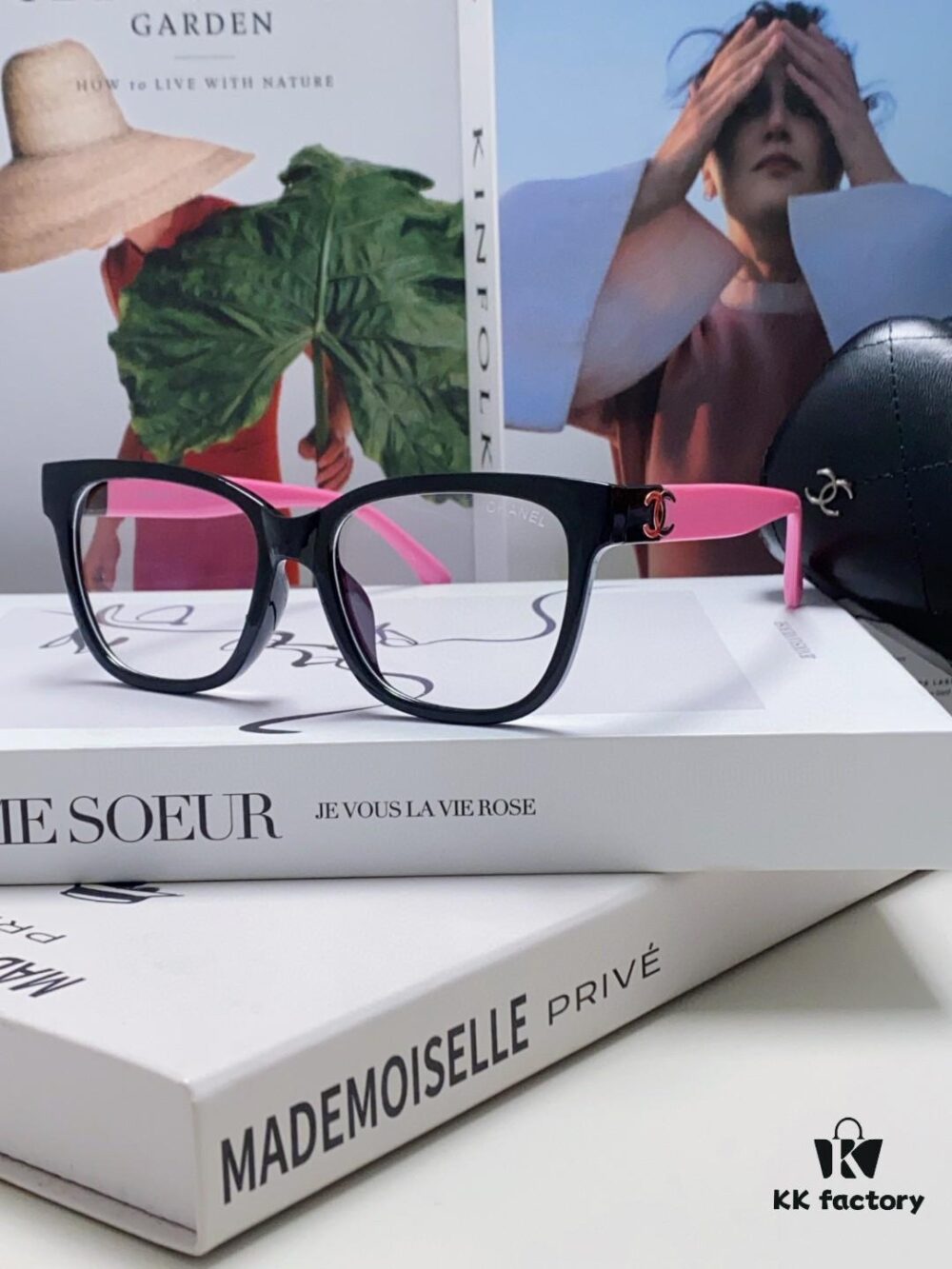 Chanel 2025 New Celebrity-Inspired Frame-Only Glasses for Women, Blue Light Blocking Square Frame Unisex Eyewear, Panda Color-Block Design Sunglasses