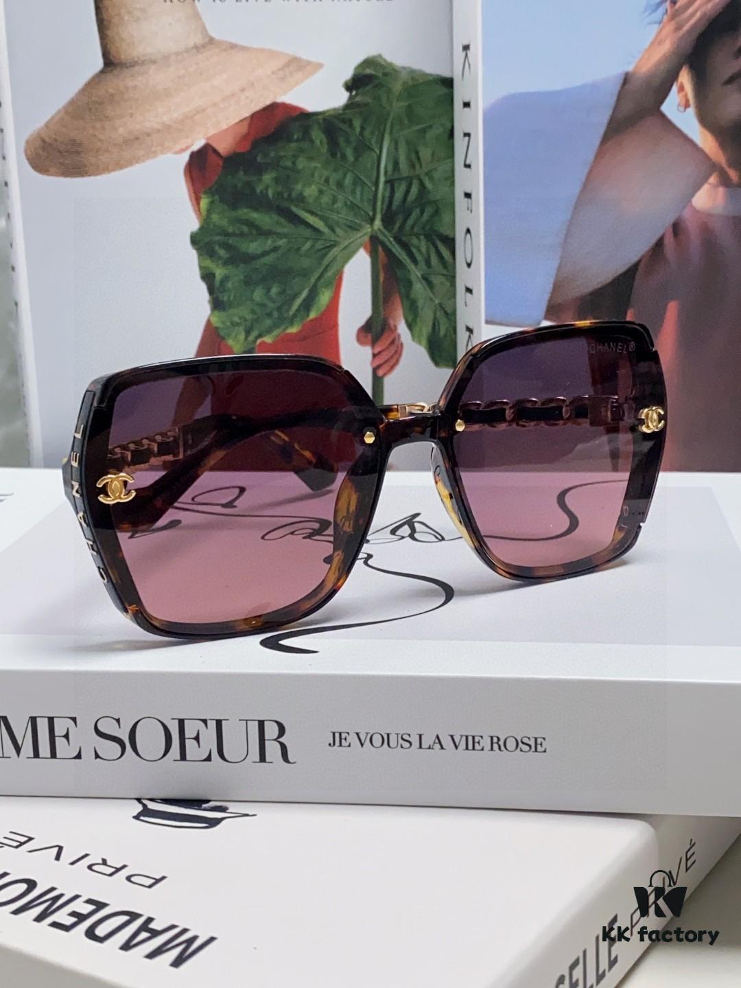 Chanel New Arrival Sunglasses from Europe and the US, Popular Unisex Designer Shades, Trendy Style with Leather Chain, Suitable for Travel and Driving