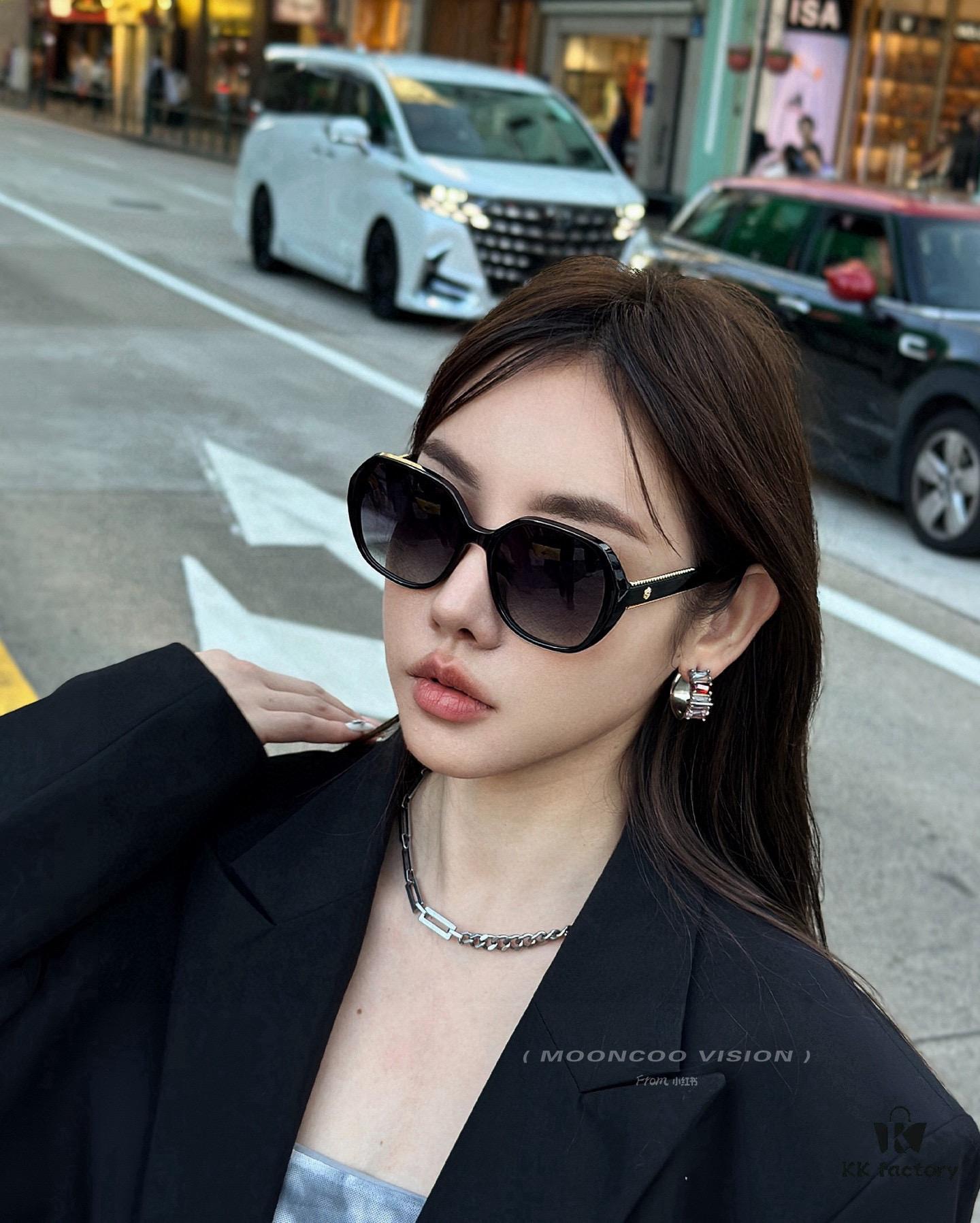CHANEL 2025 New Arrival Trendy Fashion Square Sunglasses Comfortable Fit Influencer Style Women's HD Thickened Polarized Sunglasses 🕶️ High-Quality TR Frame Model CH8906