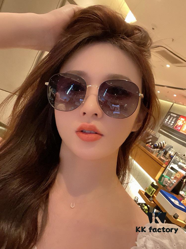 CHANEL Fashion Trendy Oversized Sunglasses Comfortable Wear Influencer Popular Style