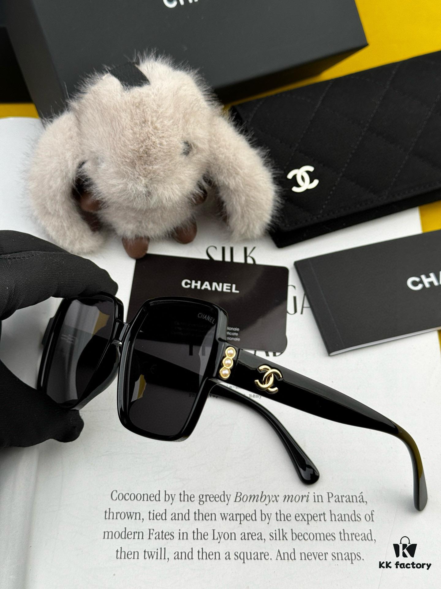 CHANEL 2025 New Arrival Trendy Fashion Square Frame Sunglasses, Comfortable Fit, Influencer-Approved Women's HD Thick Polarized Sunglasses 🕶️ High-Quality TR Frame ♥️♥️ Model CH8250
