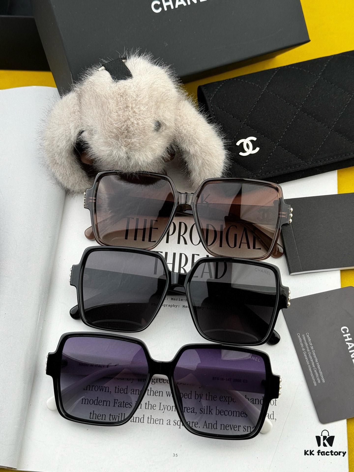 CHANEL 2025 New Arrival Trendy Fashion Square Frame Sunglasses, Comfortable Fit, Influencer-Approved Women's HD Thick Polarized Sunglasses 🕶️ High-Quality TR Frame ♥️♥️ Model CH8250