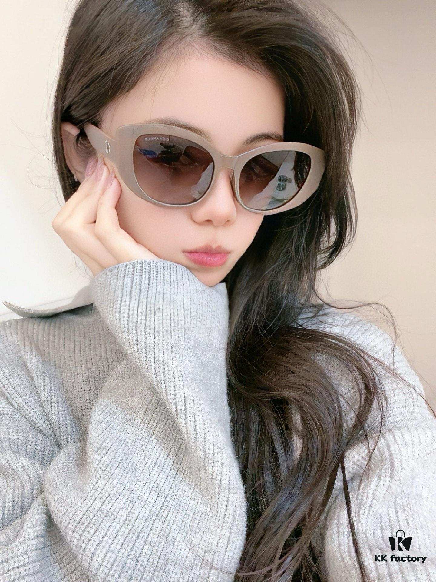 CHANEL 2025 New Arrival Trendy Round Frame Sunglasses for Women, High-Definition Thick Polarized UV Protection Shades, Comfortable Wear, Influencer Favorite Style 🕶️ 🎉 Premium TR Frame ♥️♥️ Model CH3991