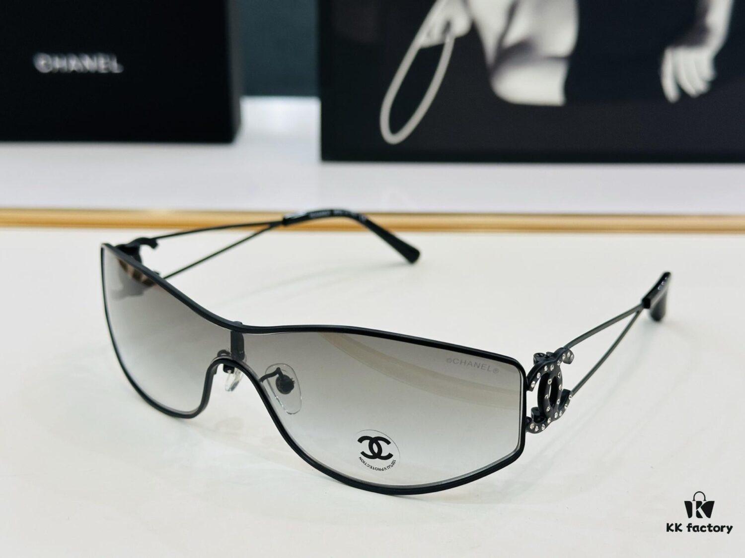 CHANE*/Xiangjia MODEL: CH4073-B Size: 138□1-140 Fashion Sunglasses