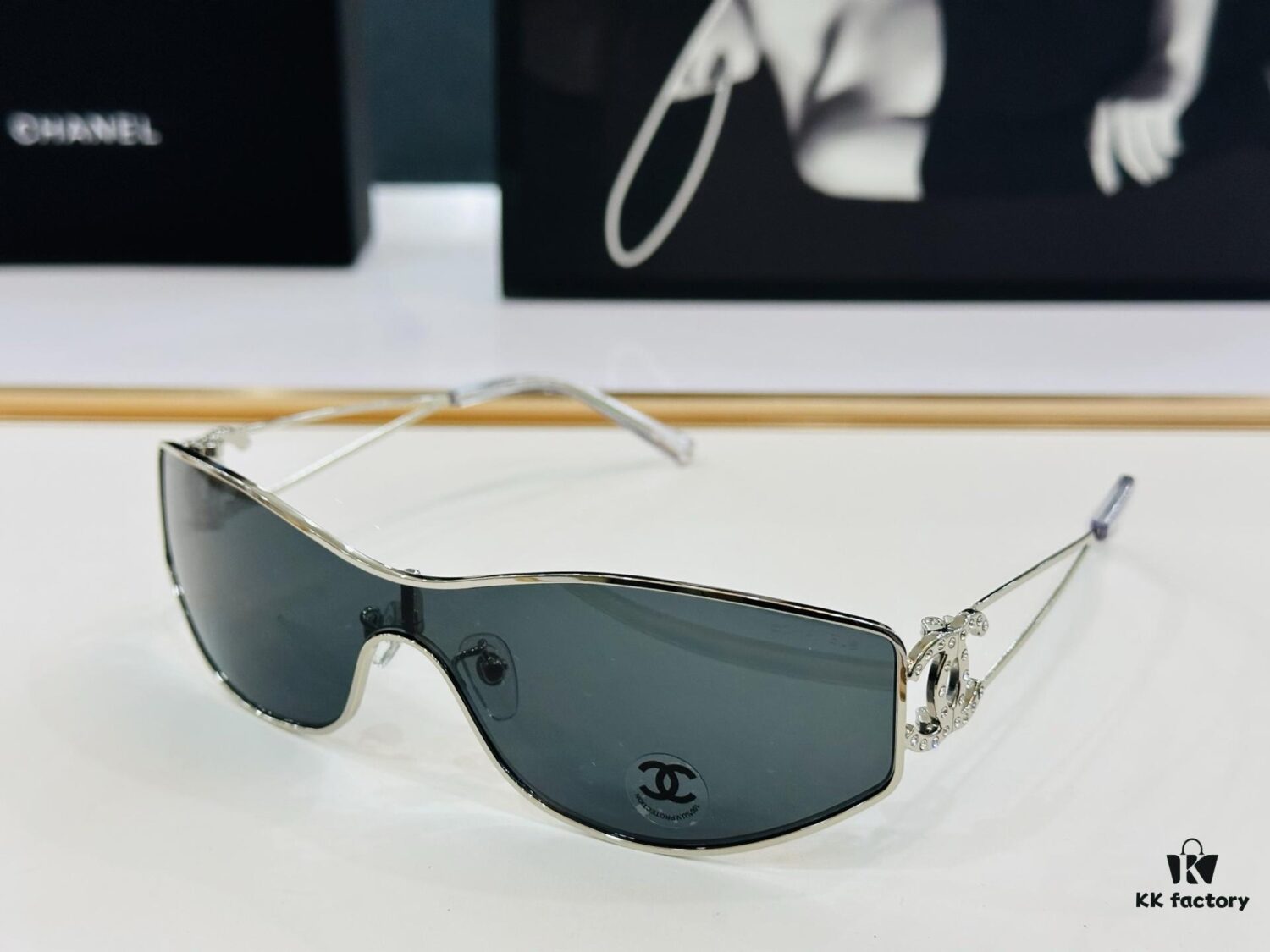 CHANE*/Xiangjia MODEL: CH4073-B Size: 138□1-140 Fashion Sunglasses