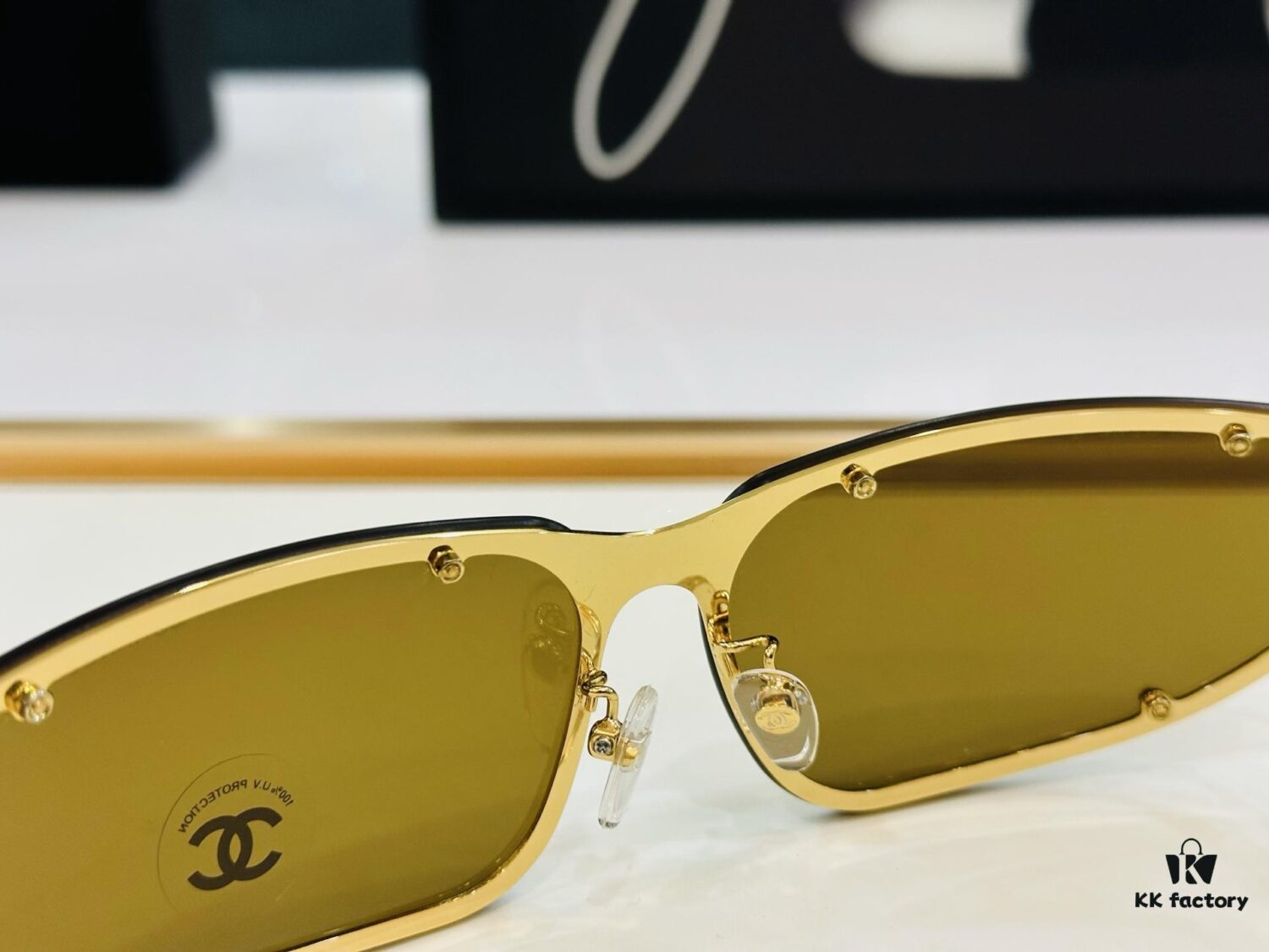 CHANE* Xiangjia MODEL: CH9520 Size: 64□11-120 B Sunglasses