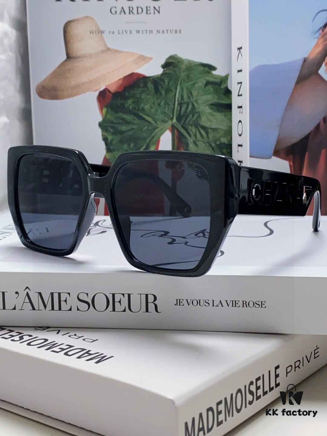 Chanel 2025 New Arrival Letter-Frame Sunglasses for Women, Korean Style Trendy Versatile Sun Glasses, Minimalist Fashion Eyewear for Street Photography