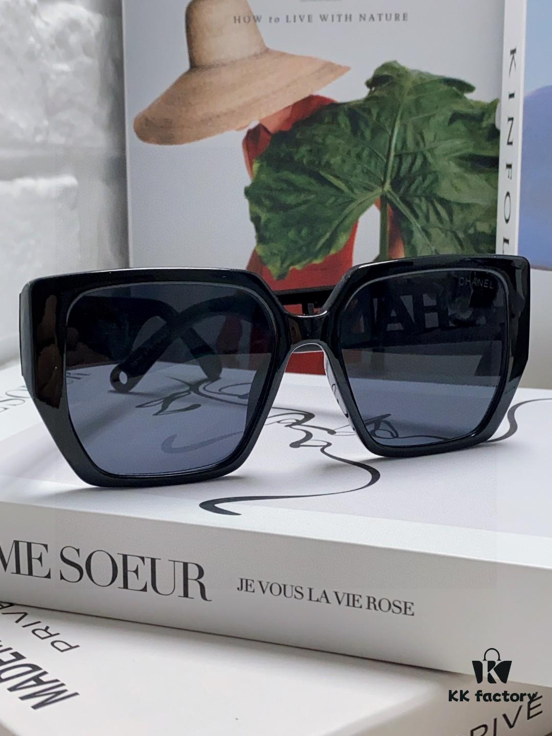 Chanel 2025 New Arrival Letter-Frame Sunglasses for Women, Korean Style Trendy Versatile Sun Glasses, Minimalist Fashion Eyewear for Street Photography