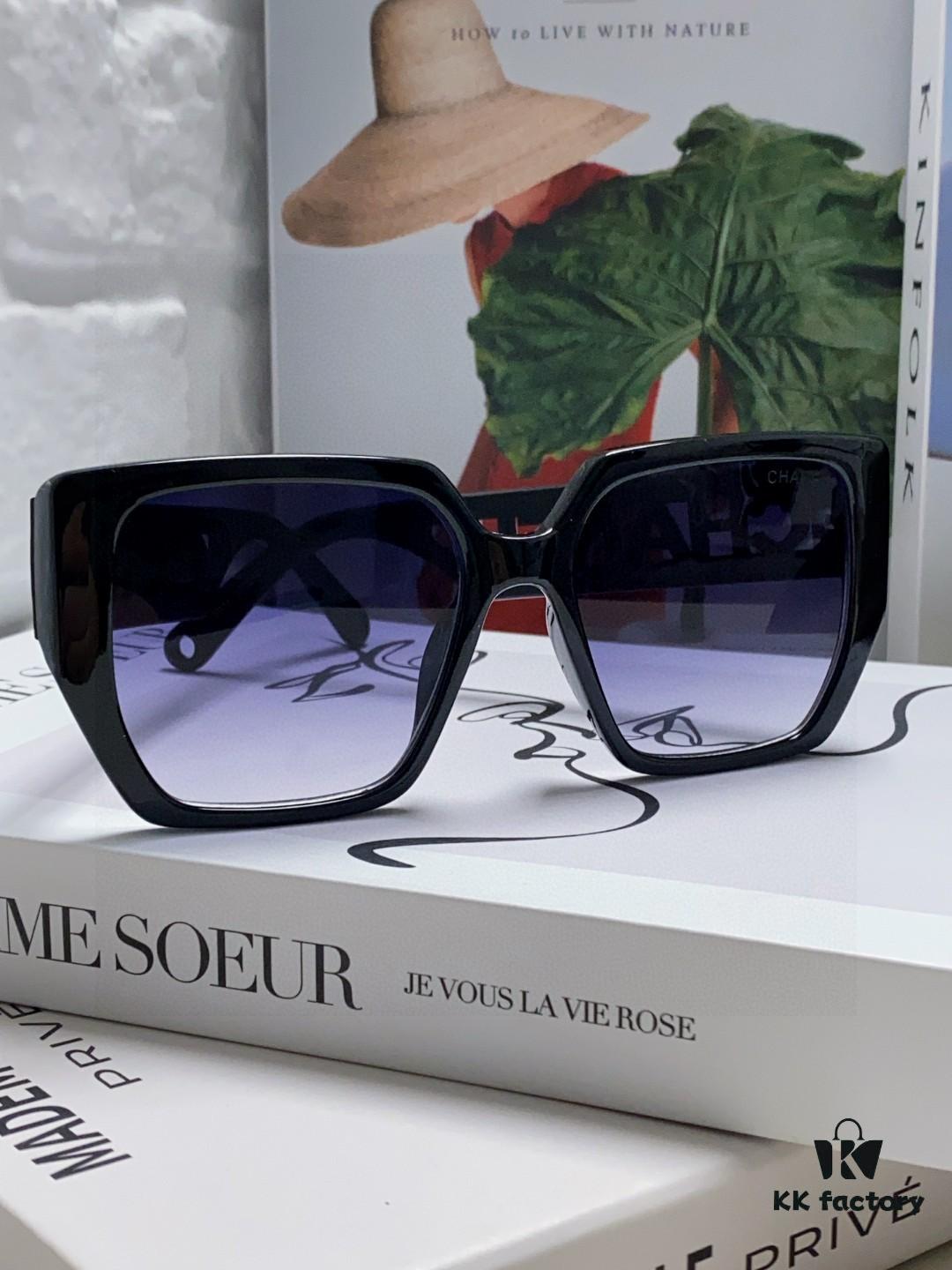 Chanel 2025 New Arrival Letter-Frame Sunglasses for Women, Korean Style Trendy Versatile Sun Glasses, Minimalist Fashion Eyewear for Street Photography