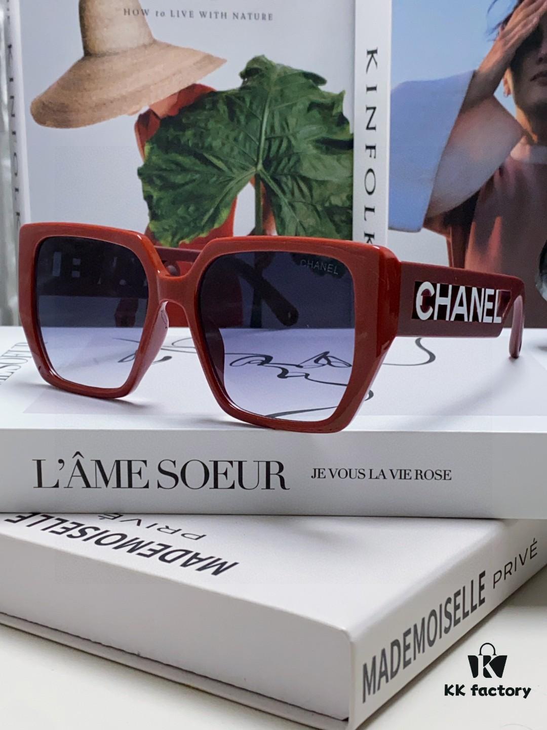 Chanel 2025 New Arrival Letter-Frame Sunglasses for Women, Korean Style Trendy Versatile Shades, Minimalist Fashion Glasses for Street Photography