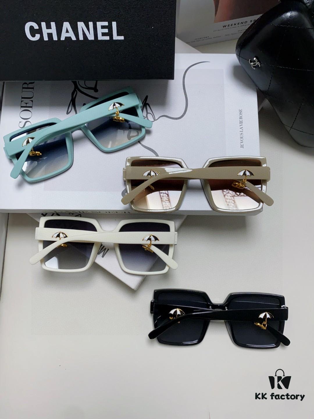 Chanel 2025 New Arrival Fashion Sunglasses, Stylish Oversized Gradient Lens Sunglasses with UV Protection, Slimming Design, Elegant 'Little Chanel' Style with Umbrella Pendant