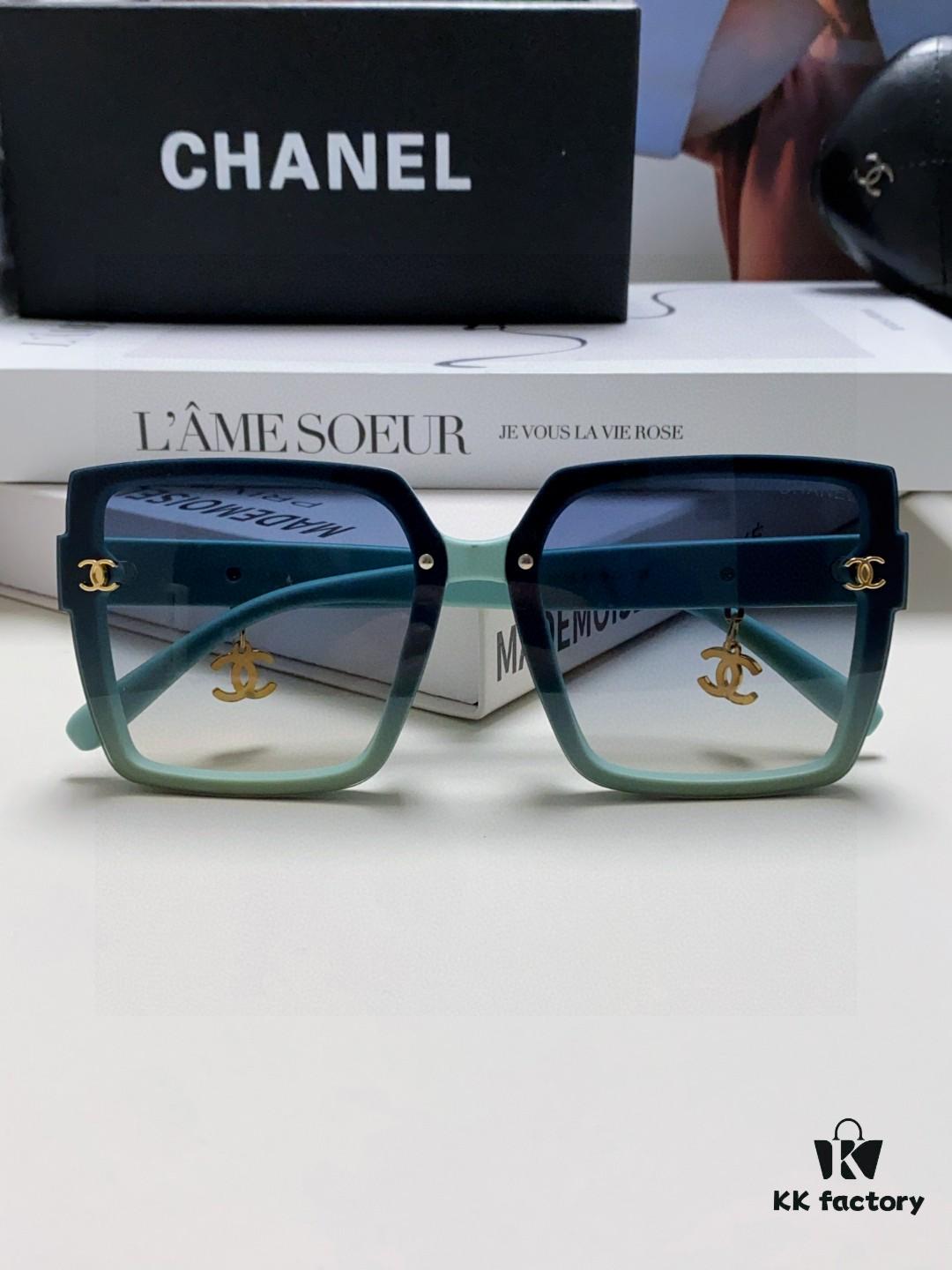 Chanel 2025 New Arrival Fashion Sunglasses, Oversized Gradient Lenses for Slimming Effect, UV Protection, Elegant Style with Umbrella Pendant