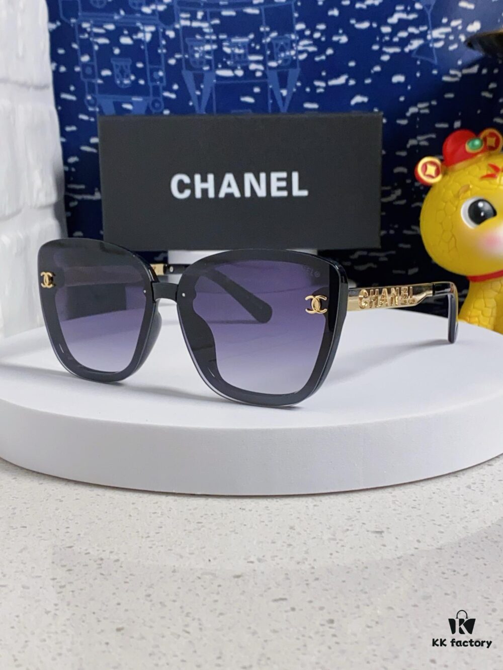 Chanel 2025 New Unisex Sunglasses for Men and Women, Stylish UV-Protective Sport Sunglasses, Elegant Hip-Hop American Style Glasses for Couples