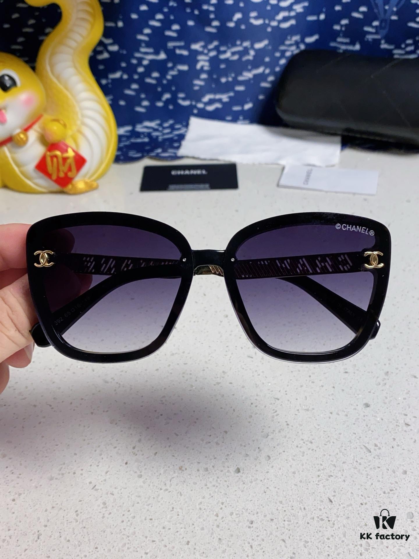 Chanel 2025 New Unisex Sunglasses for Men and Women, Stylish UV-Protective Sport Sunglasses, Elegant Hip-Hop American Style Glasses for Couples