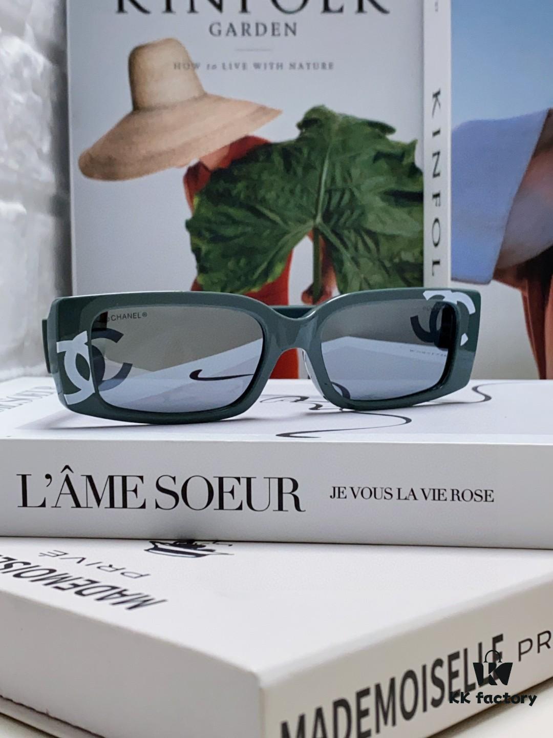 Chanel 2025 Summer New Arrival Popular on Xiaohongshu CC Large Logo Sunglasses