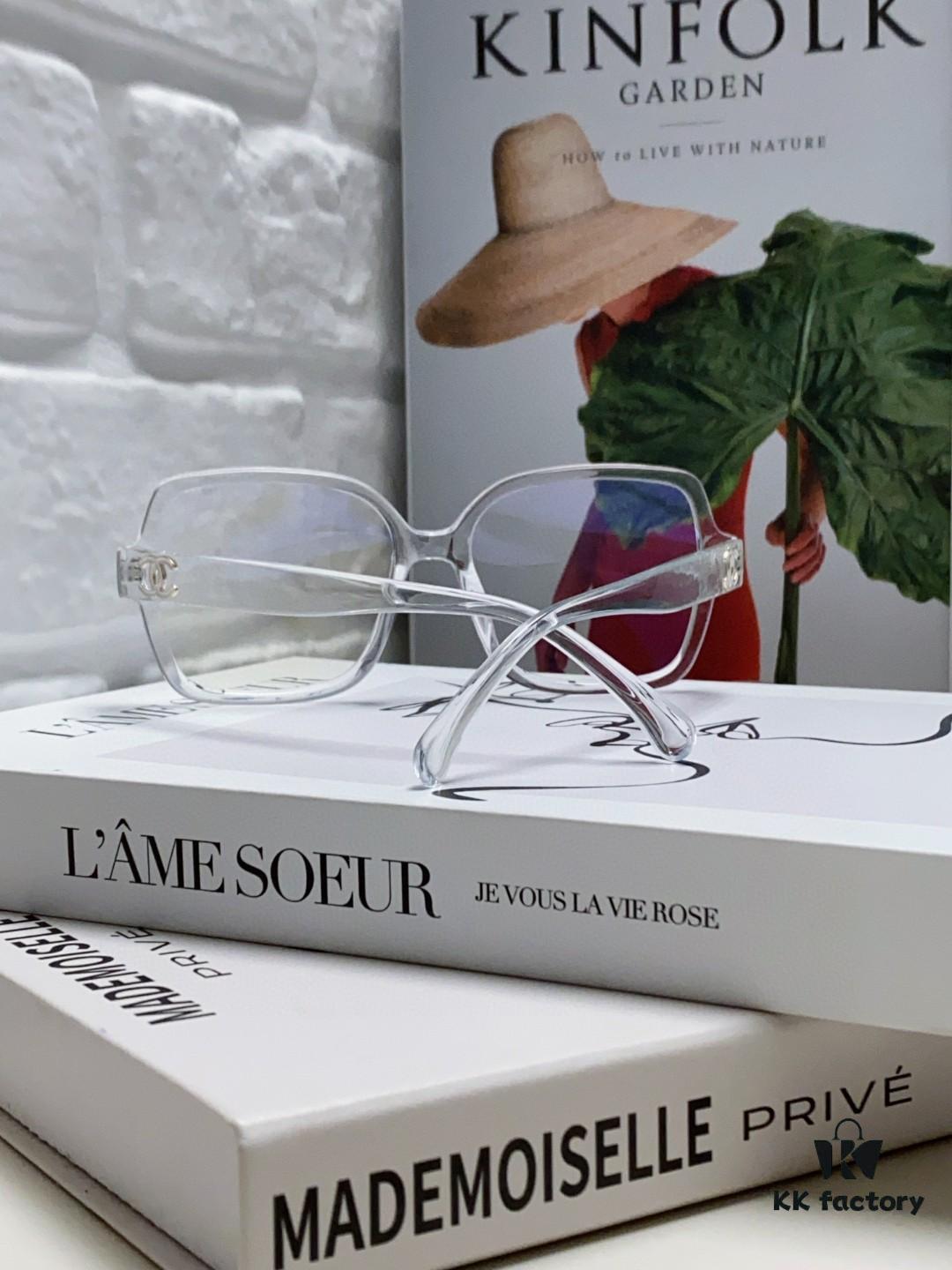 Chanel Small Logo Eyeglass Frame, Panda Color, Suitable for Prescription Lenses, Stylish and Face-Framing Design