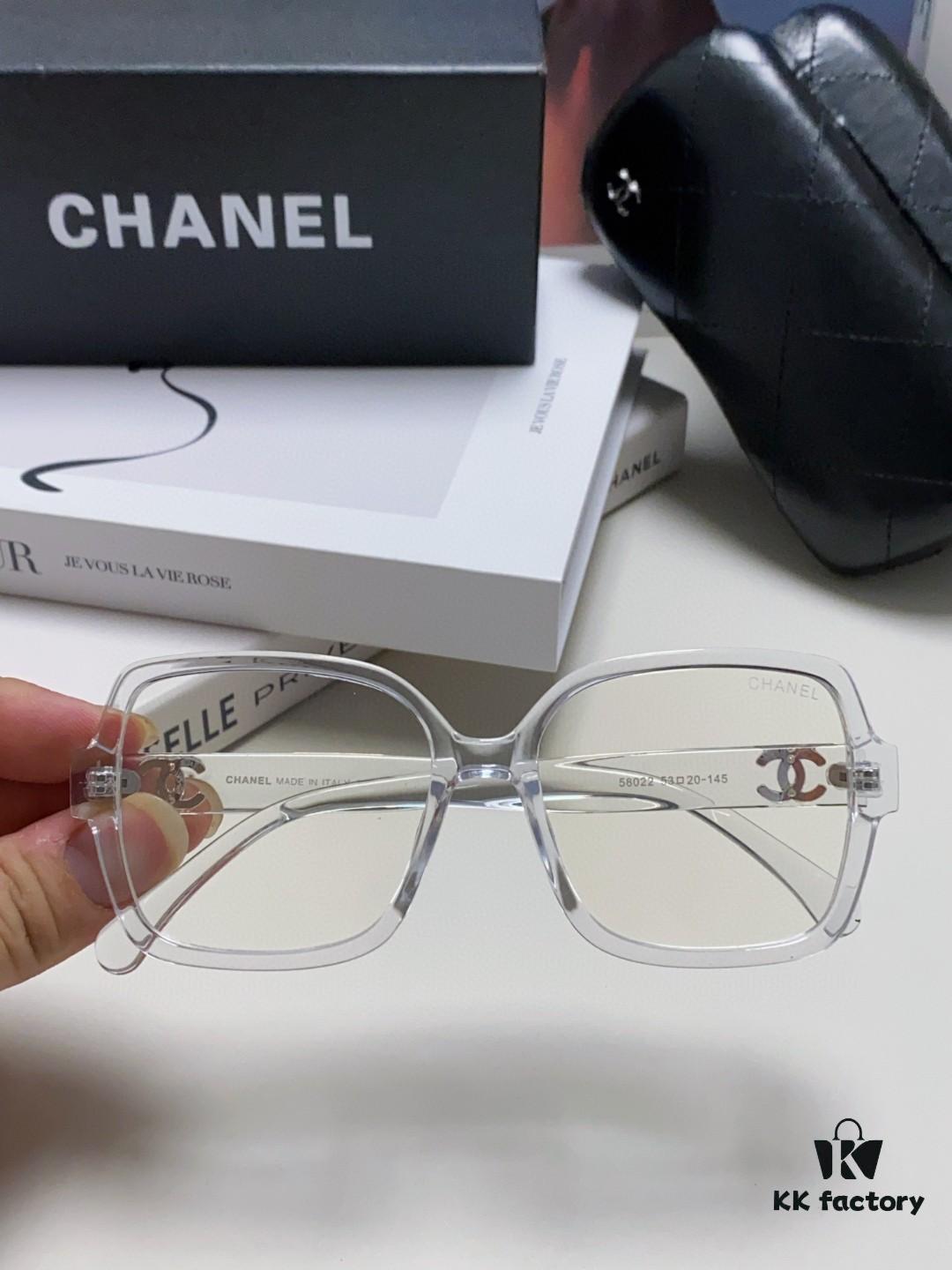 Chanel Small Logo Eyeglass Frame, Panda Color, Suitable for Prescription Lenses, Stylish and Face-Framing Design