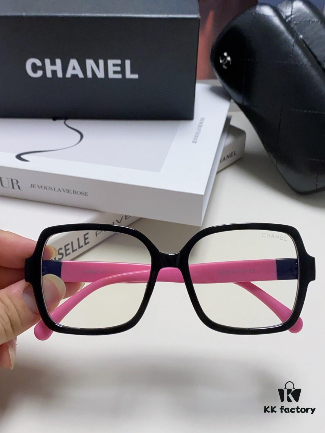 Chanel Small Logo Eyeglass Frame, Panda Color, Suitable for Daily Wear with or without Prescription Lenses, Stylish and Face-Framing Design