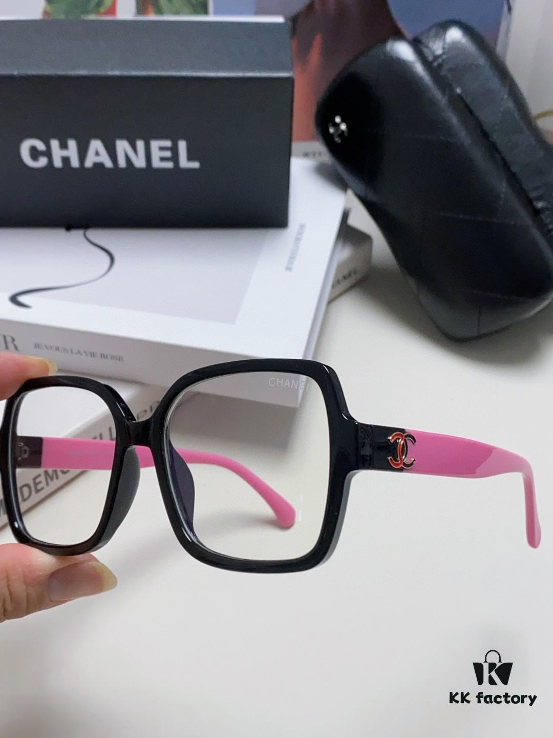 Chanel Small Logo Eyeglass Frame, Panda Color, Suitable for Daily Wear with or without Prescription Lenses, Stylish and Face-Framing Design