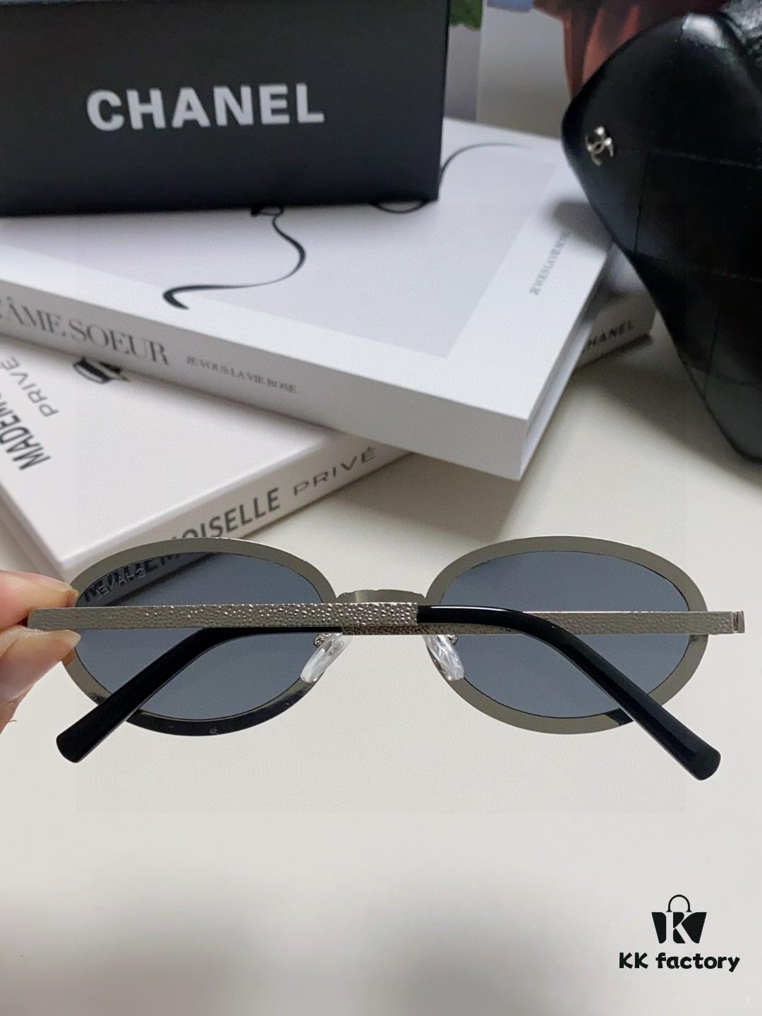 Chanel 2025 New Arrival Women's Oval Sunglasses, French Retro Stylish Design, Slimming Narrow Frame with Sparkling Metal Trim for Round Faces, Elegant European-American Style