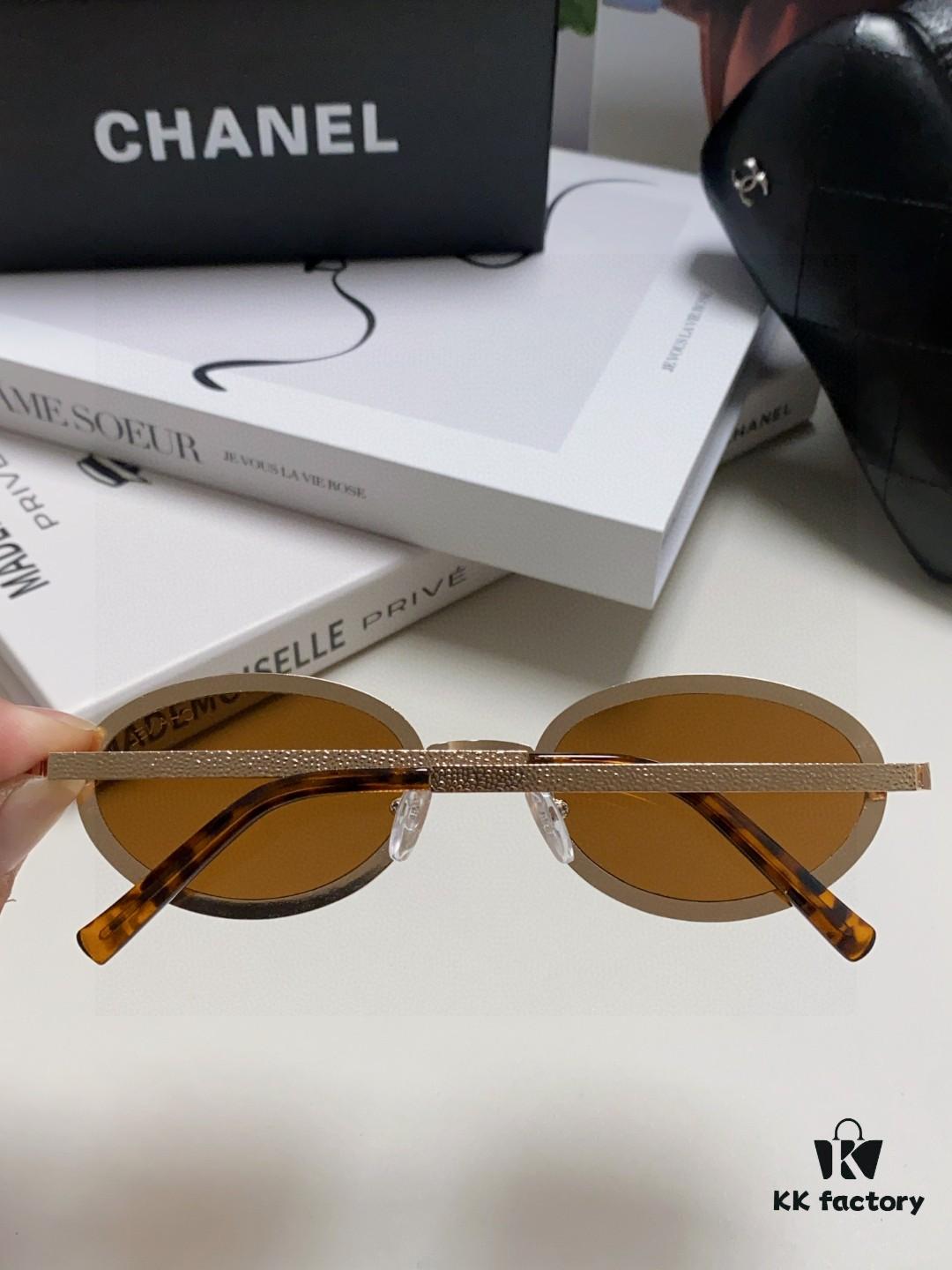 Chanel 2025 New Arrival Women's Oval Sunglasses, French Vintage Style, Flattering for Round Faces, Slim Metallic Frame, Elegant and Trendy