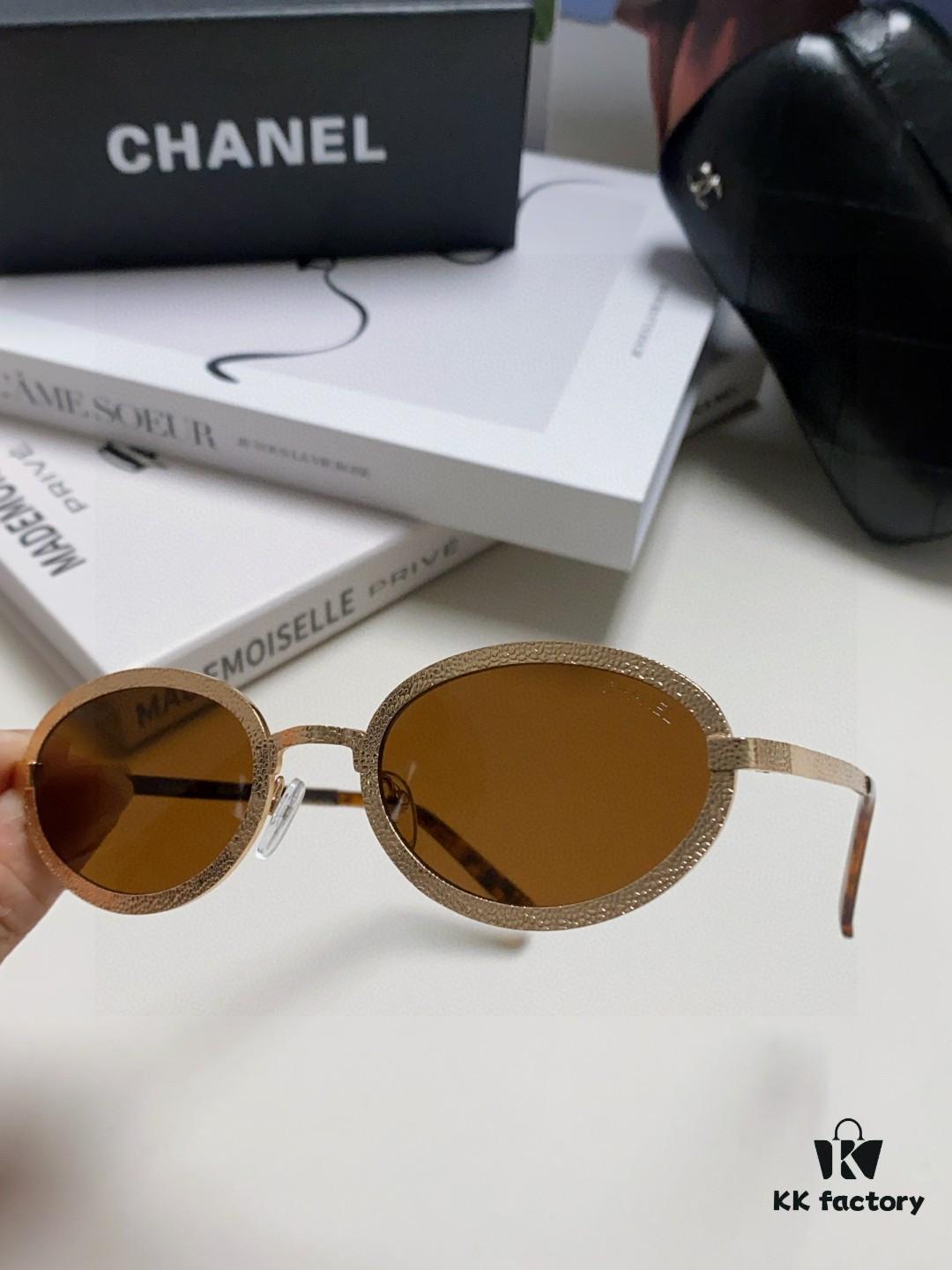 Chanel 2025 New Arrival Women's Oval Sunglasses, French Vintage Style, Flattering for Round Faces, Slim Metallic Frame, Elegant and Trendy