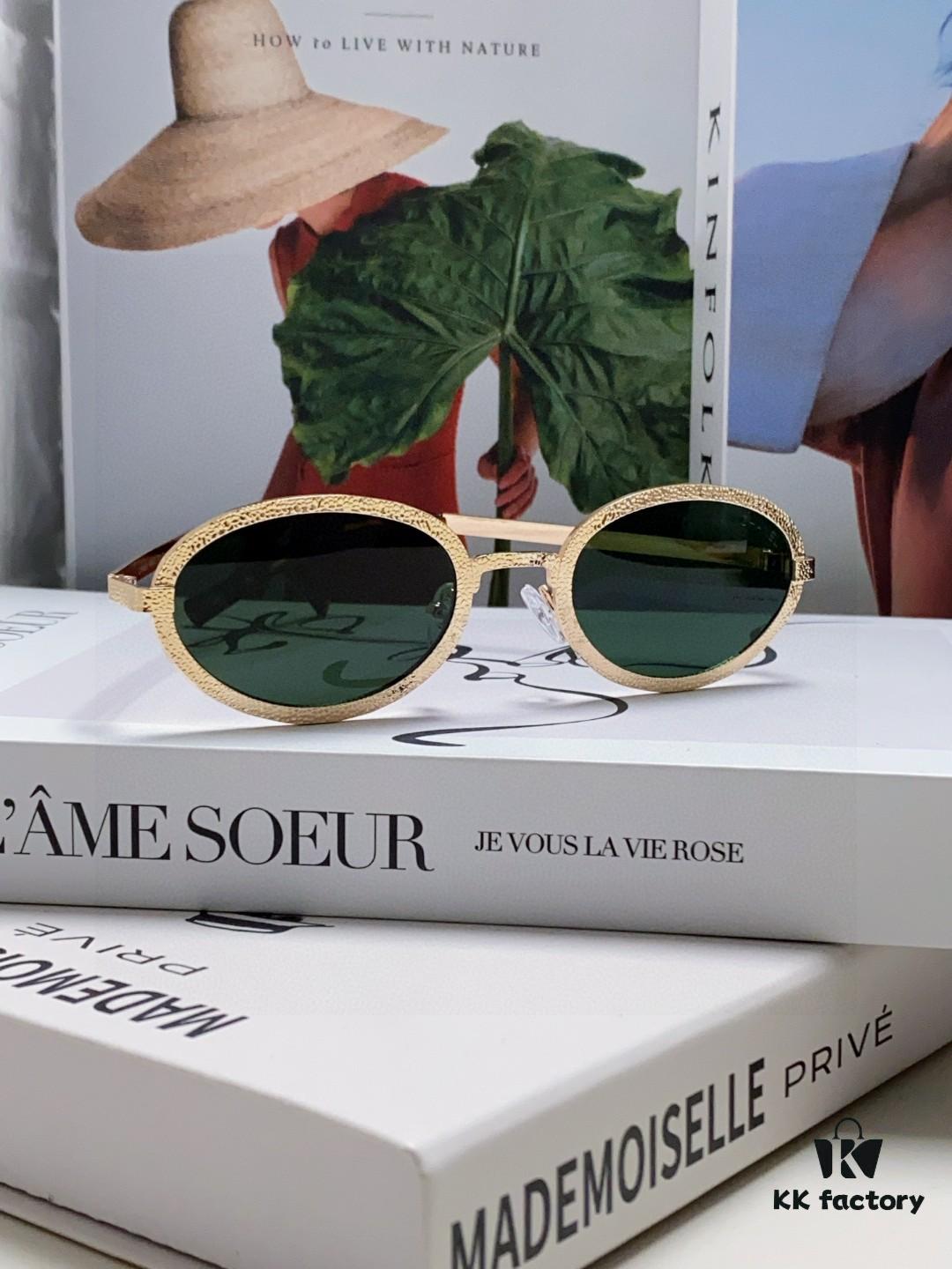 Chanel 2025 New Arrival Women's Oval Vintage French Style Sunglasses for Round Face, Slimming Narrow Frame with Sparkling Metal Trim, High-End Unisex Design