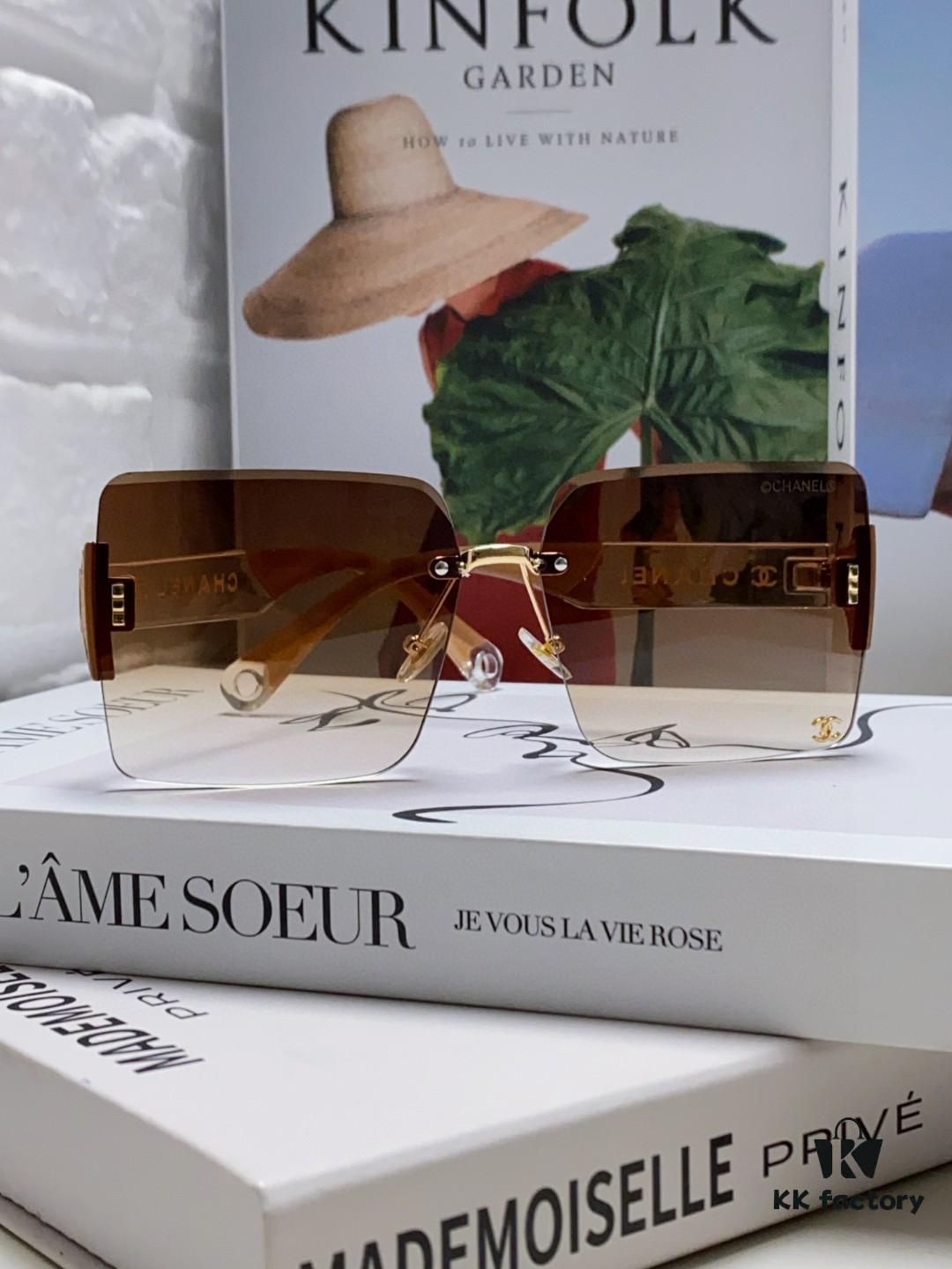 Chanel 2025 Fashion New Large Frame Double C Letter Wide Temple Sunglasses for Women, Versatile UV Protection Eyewear