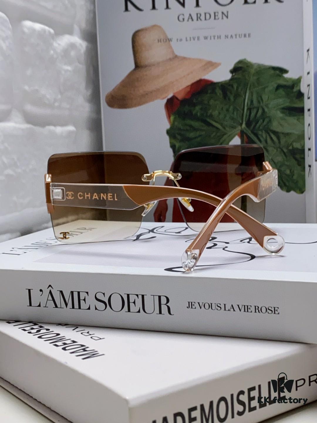 Chanel 2025 Fashion New Large Frame Double C Letter Wide Temple Sunglasses for Women, Versatile UV Protection Eyewear