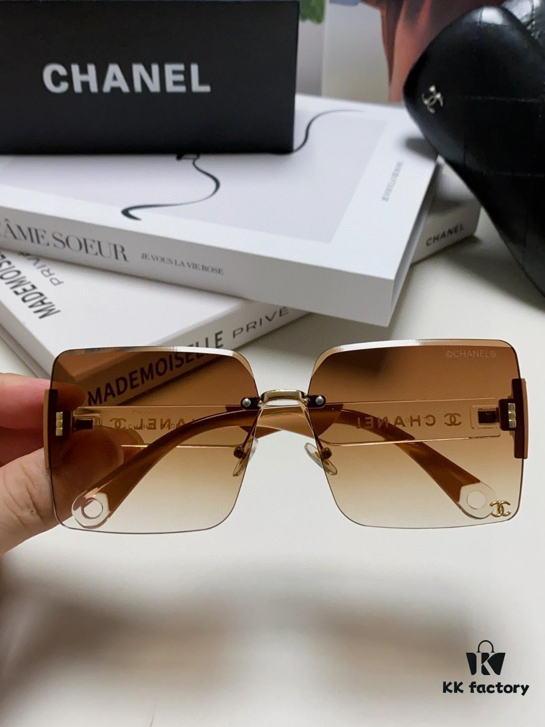 Chanel 2025 Fashion New Large Frame Double C Letter Wide Temple Sunglasses for Women, Versatile UV Protection Eyewear