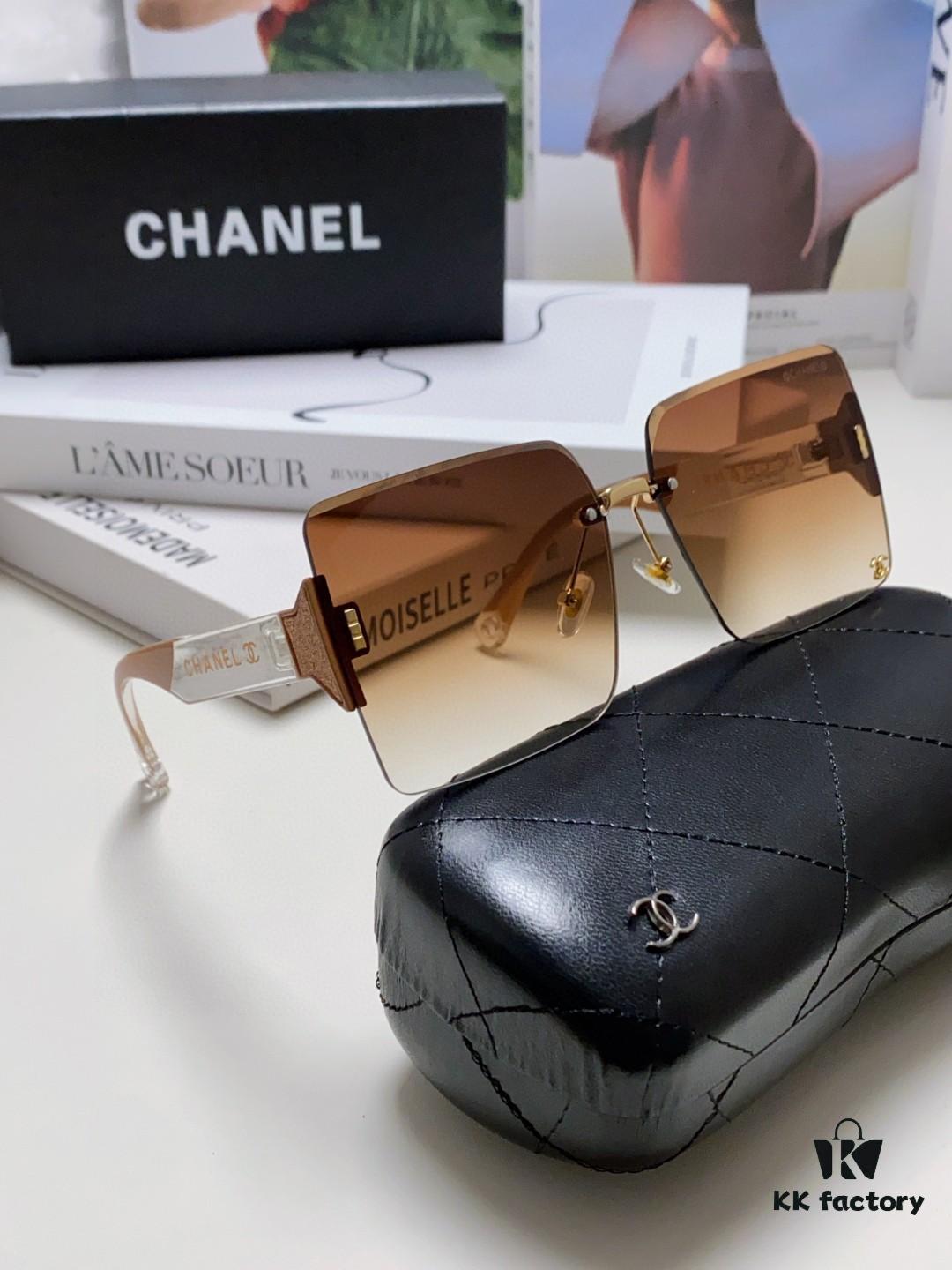 Chanel 2025 Fashion New Large Frame Double C Letter Wide Temple Sunglasses for Women, Versatile UV Protection Eyewear