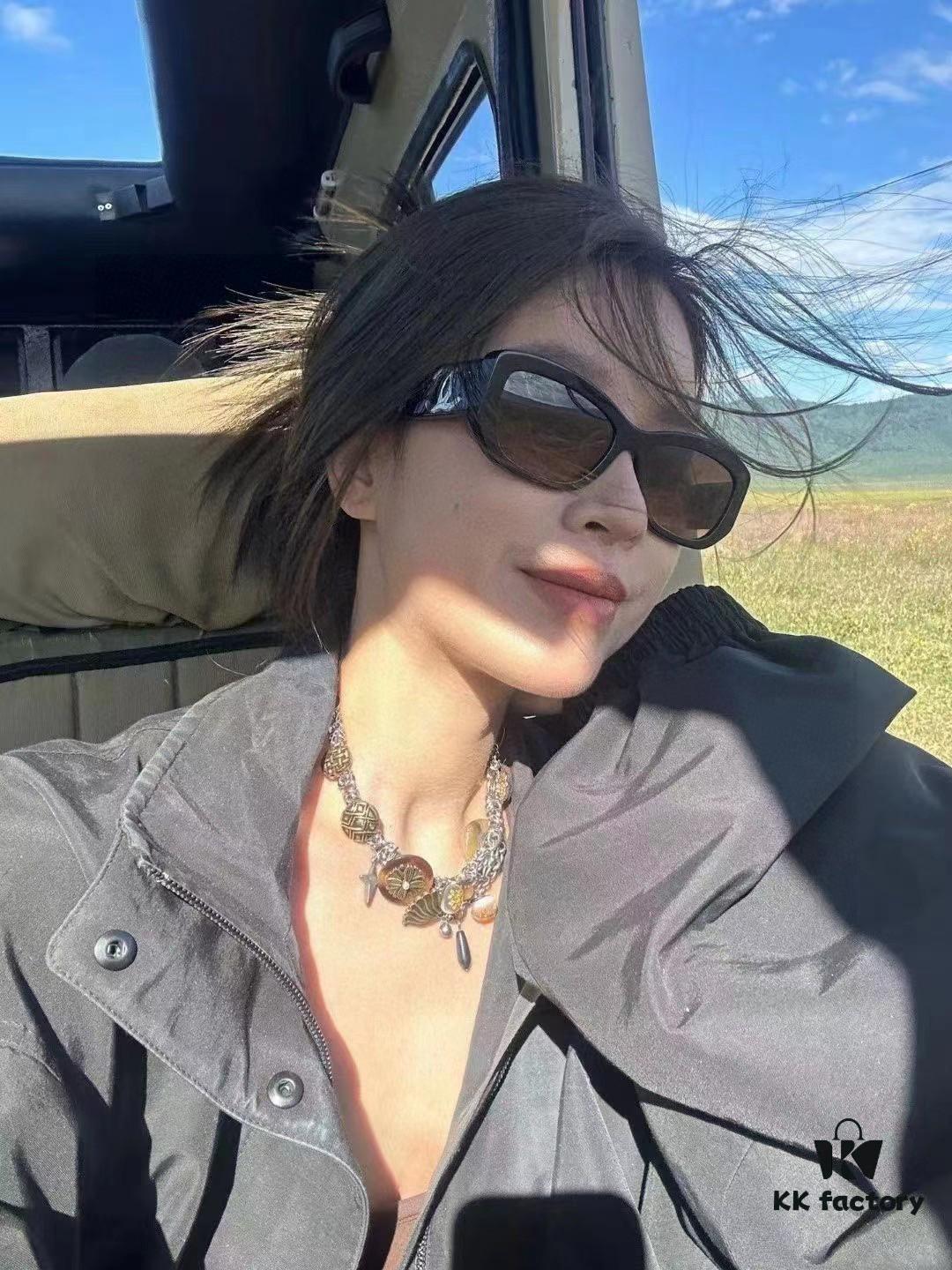 Chanel 2025 New Arrival ⭐ Xiaohongshu Popular Bestseller Double CH Interlocking Logo Sunglasses for Women, High-End Style Eyewear