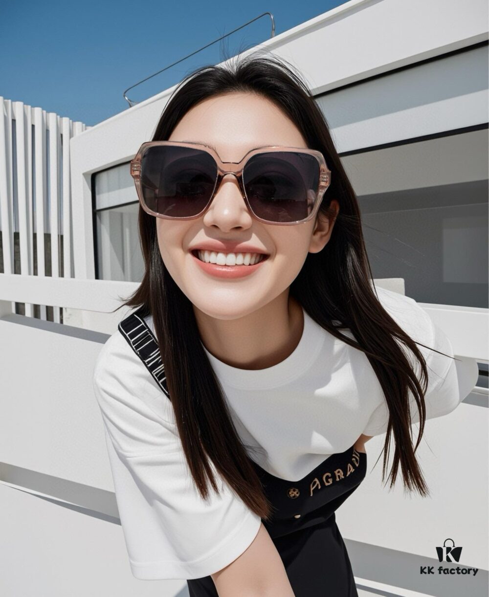 CHANEL 2025 New Arrival Trendy Fashion Square Frame Sunglasses for Women, Comfortable Wear, Influencer Favorite, HD Thickened Polarized Lens