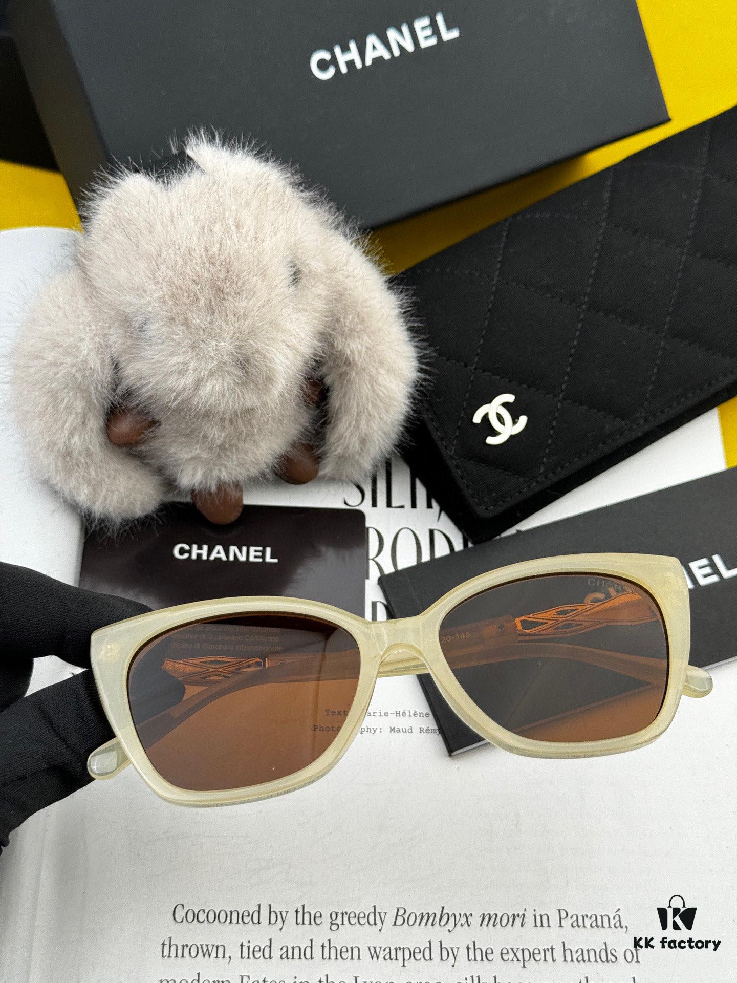 New CHANEL Sunglasses CH45801