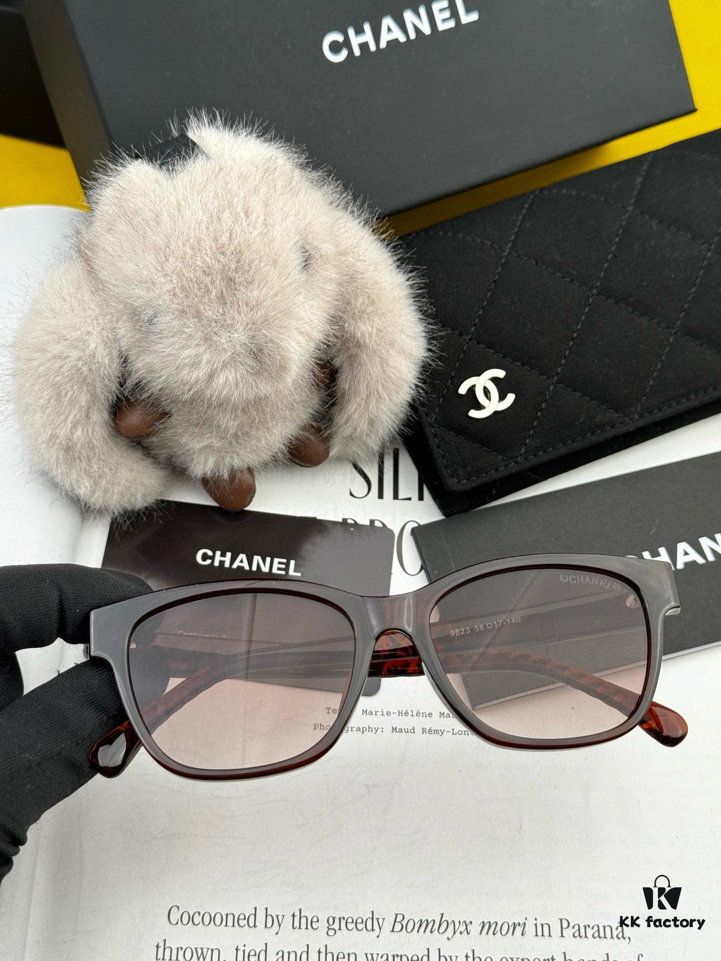 Chanel Sunglasses Classic Square Frame UV Protection Unisex Design Model CH3982