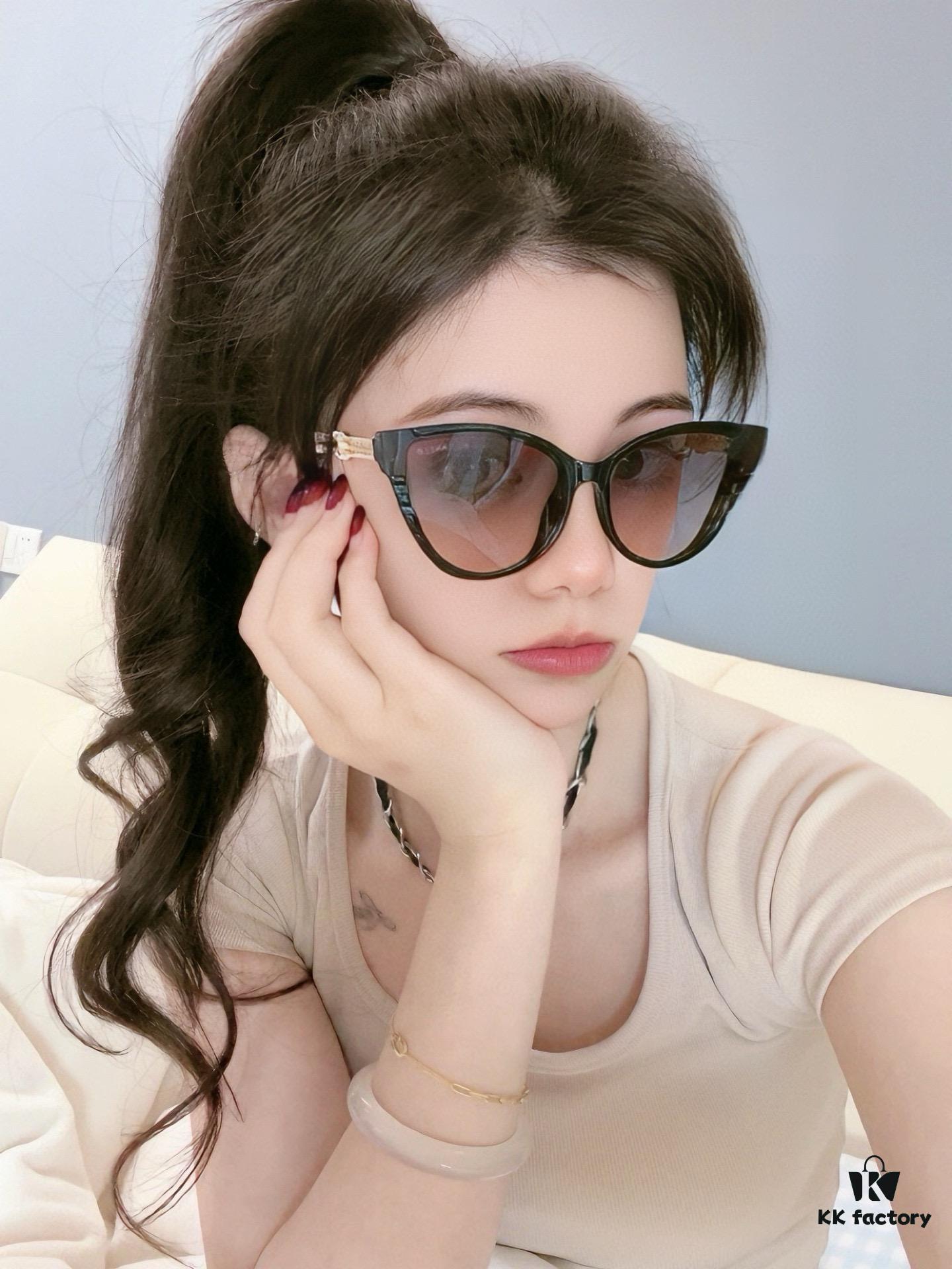 Chanel Oversized Square Sunglasses Classic Frame UV-Protective Shades