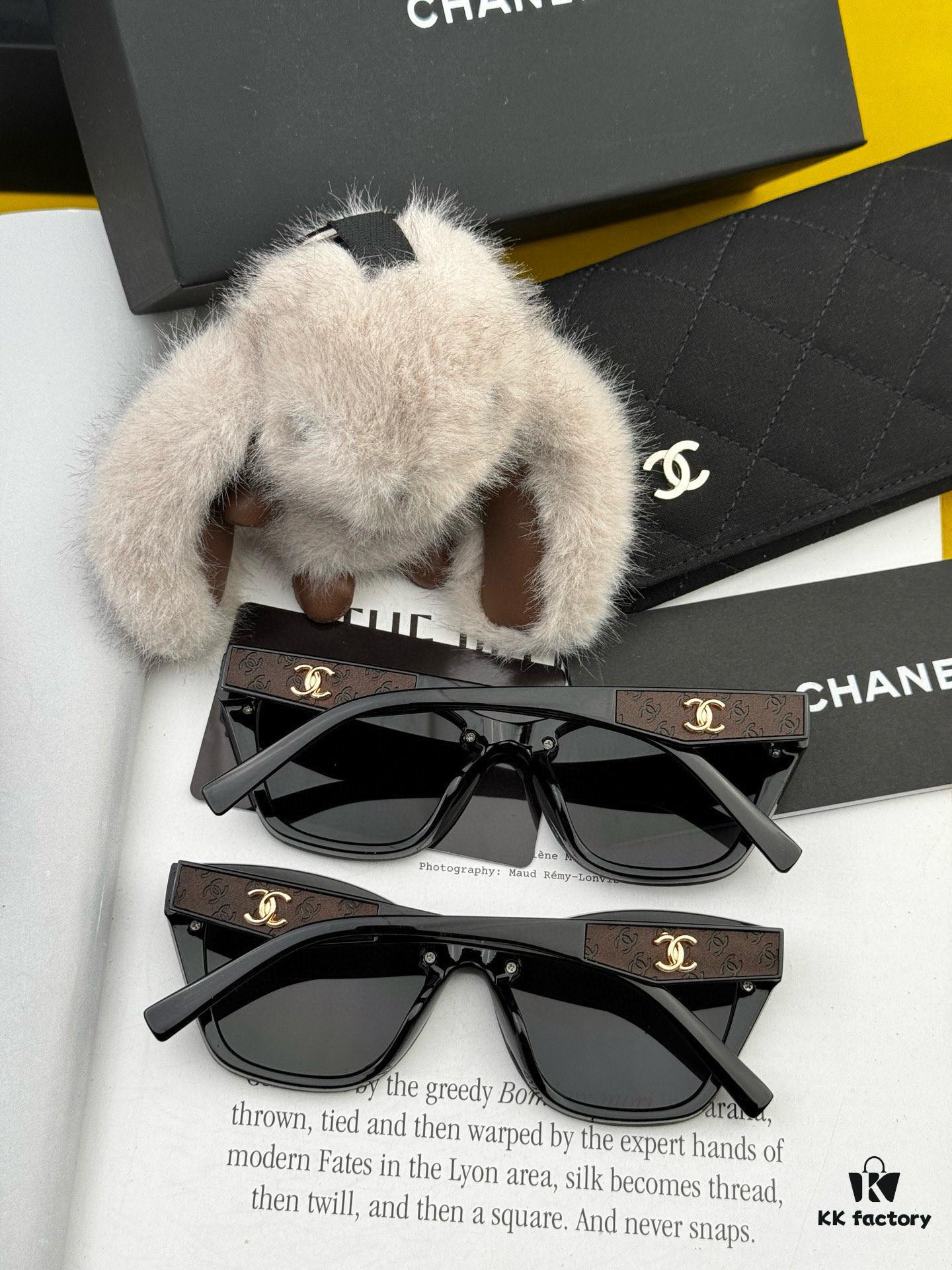 Chanel Oversized Square Sunglasses, Classic Square Frame Design, Universal Fit for All Face Shapes, Stylish with Coats or Dresses, Polarized Lenses for UV Protection, Model: CH0311